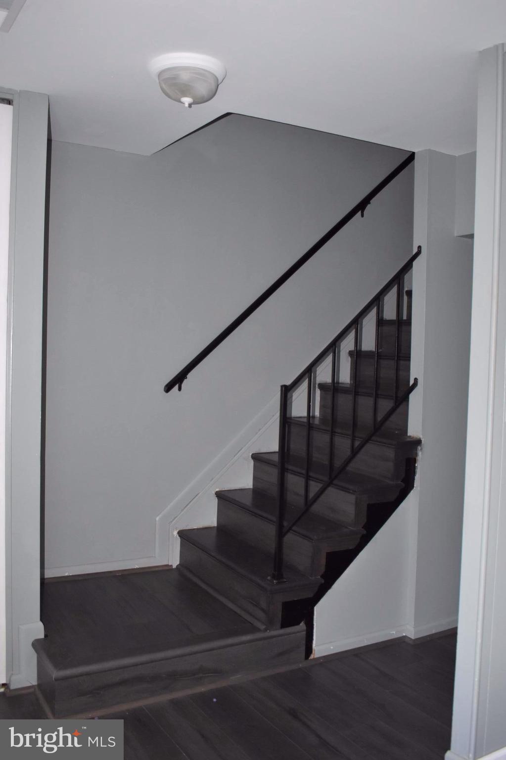 SCHOLAR WOODS - Residential Lease