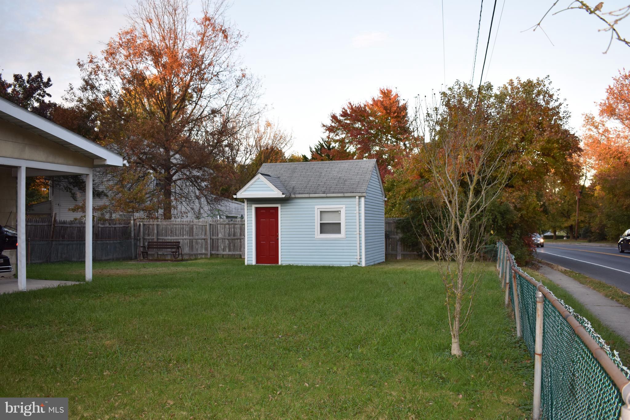 SCHOLAR WOODS - Residential Lease