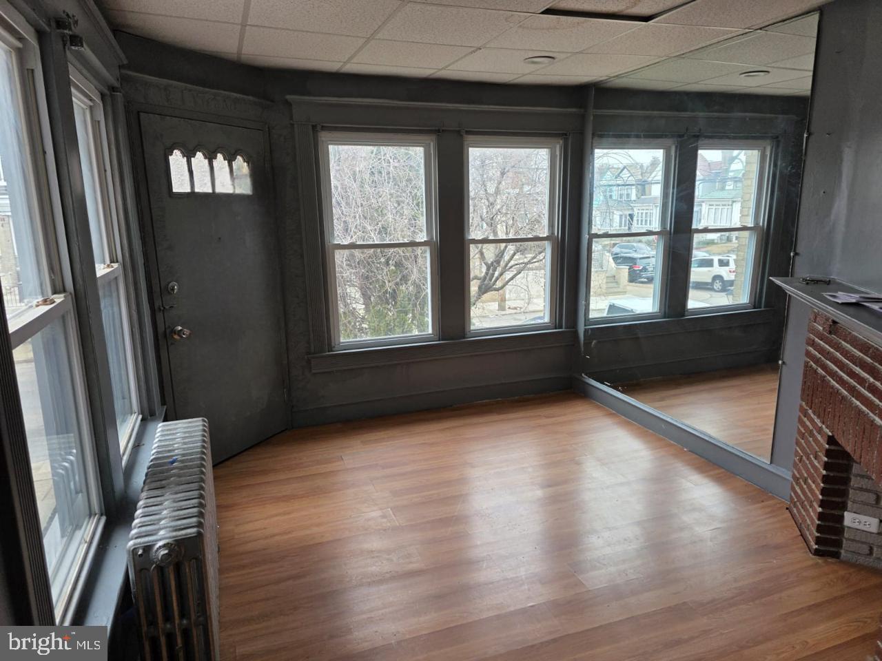 FERN ROCK - Residential