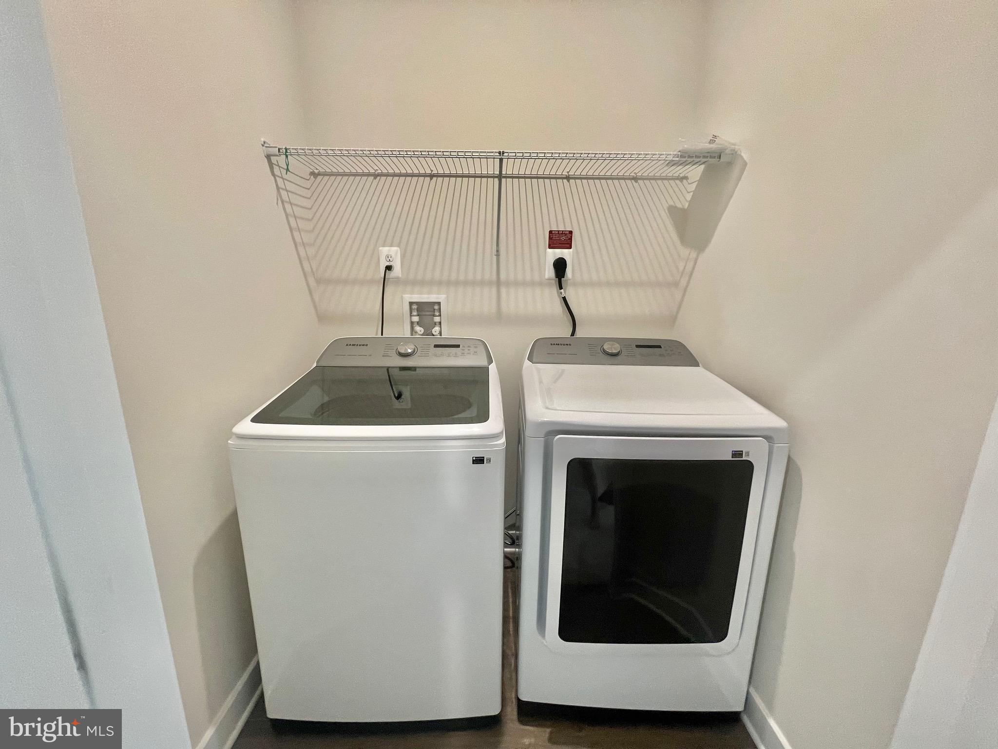 MONTGOMERY VILLAGE - Residential Lease