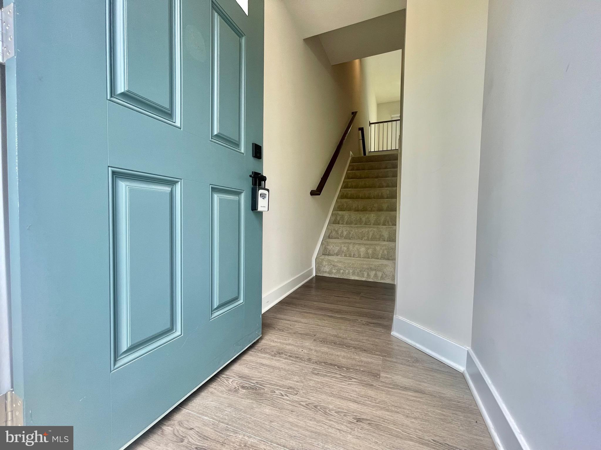 MONTGOMERY VILLAGE - Residential Lease