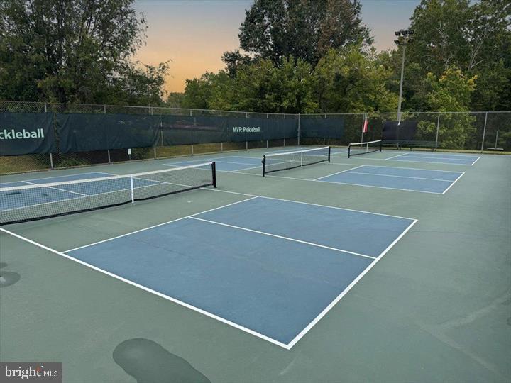 MONTGOMERY VILLAGE - Residential Lease