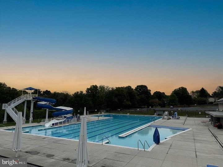 MONTGOMERY VILLAGE - Residential Lease