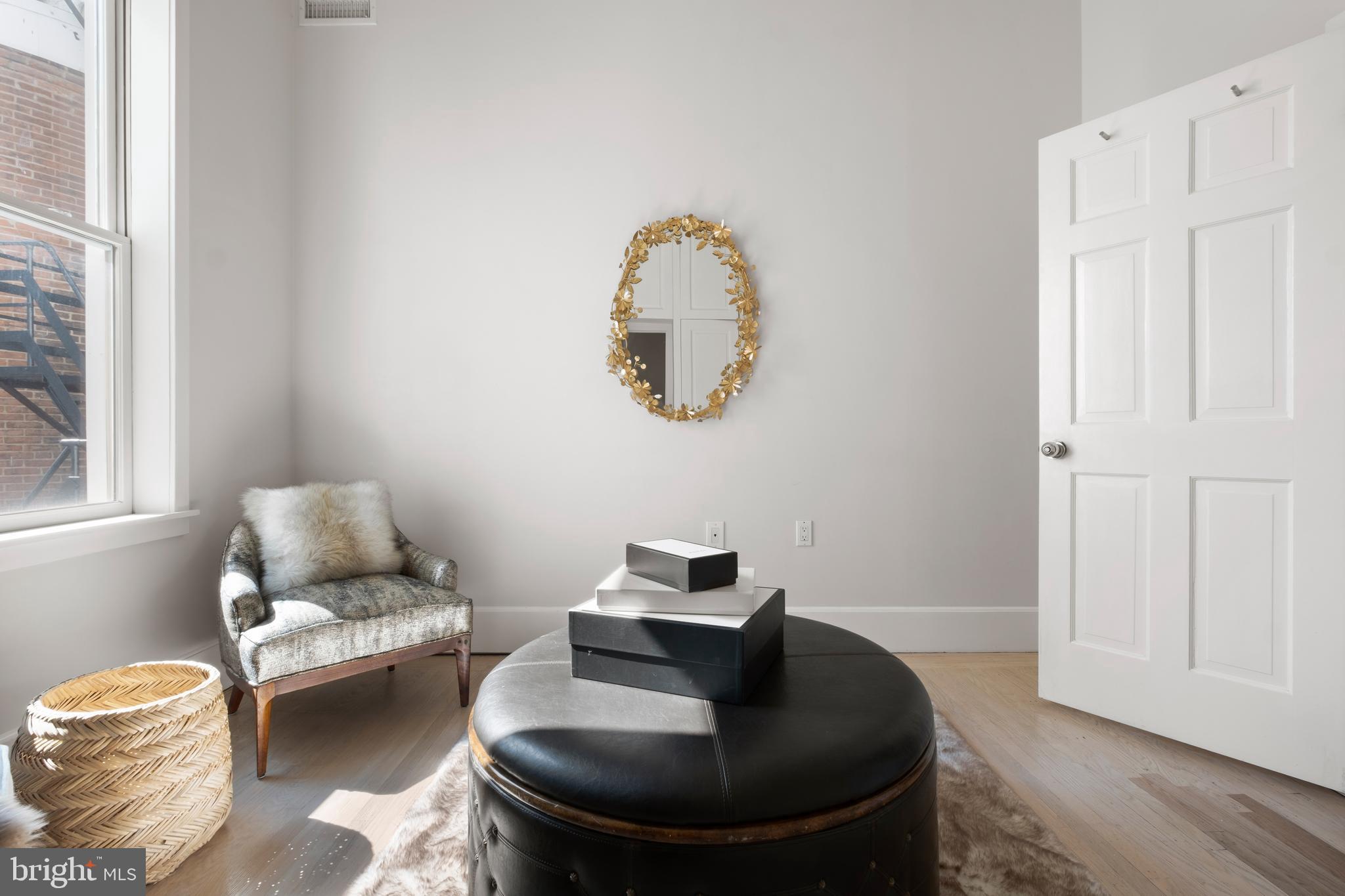 SOCIETY HILL - Residential