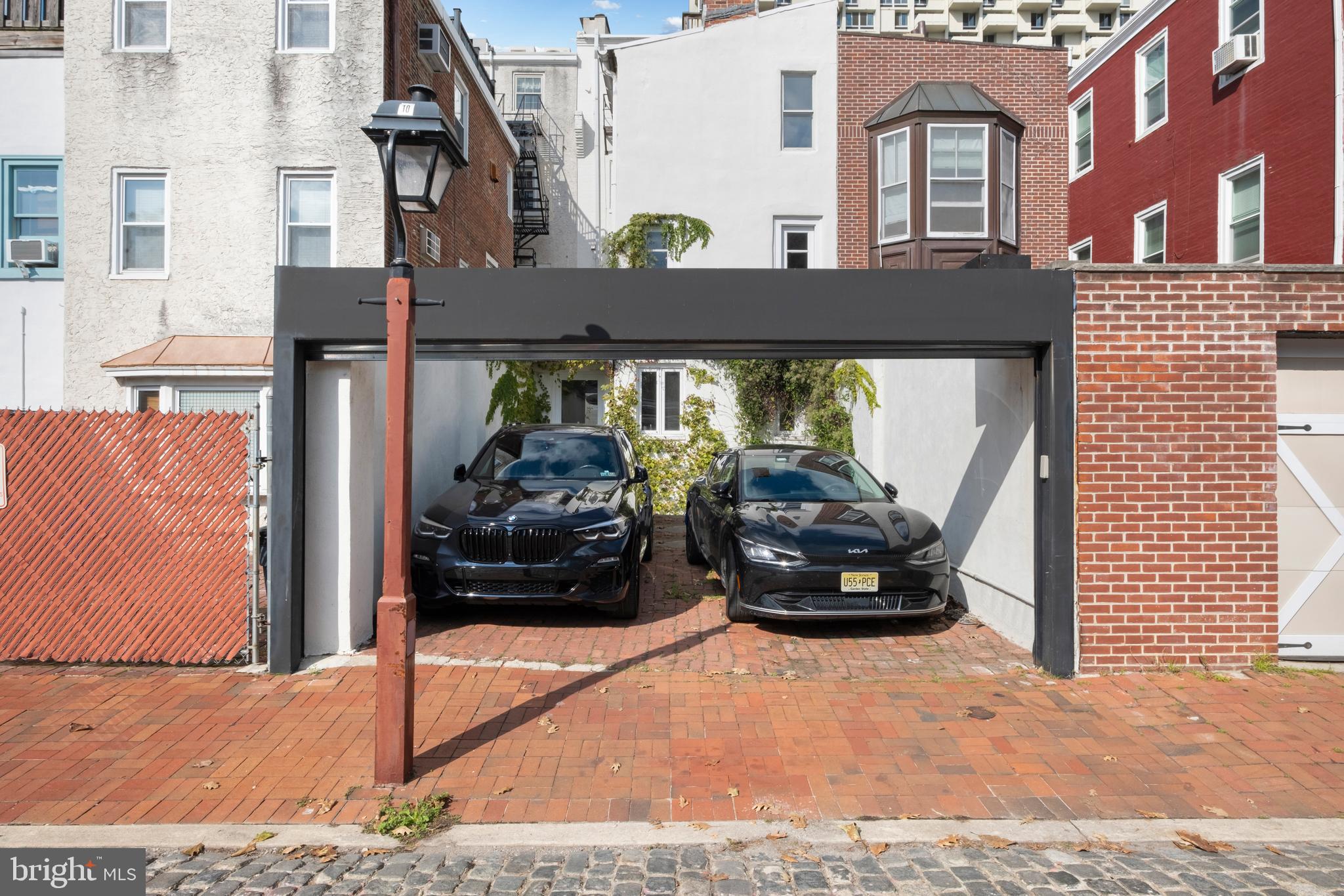 SOCIETY HILL - Residential