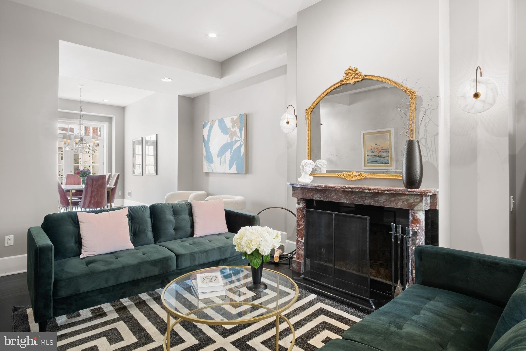 SOCIETY HILL - Residential