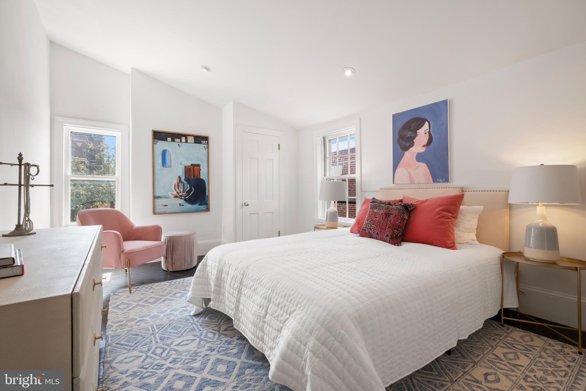 SOCIETY HILL - Residential