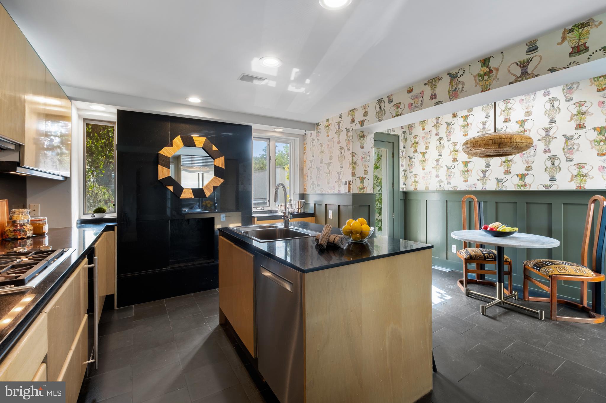 SOCIETY HILL - Residential