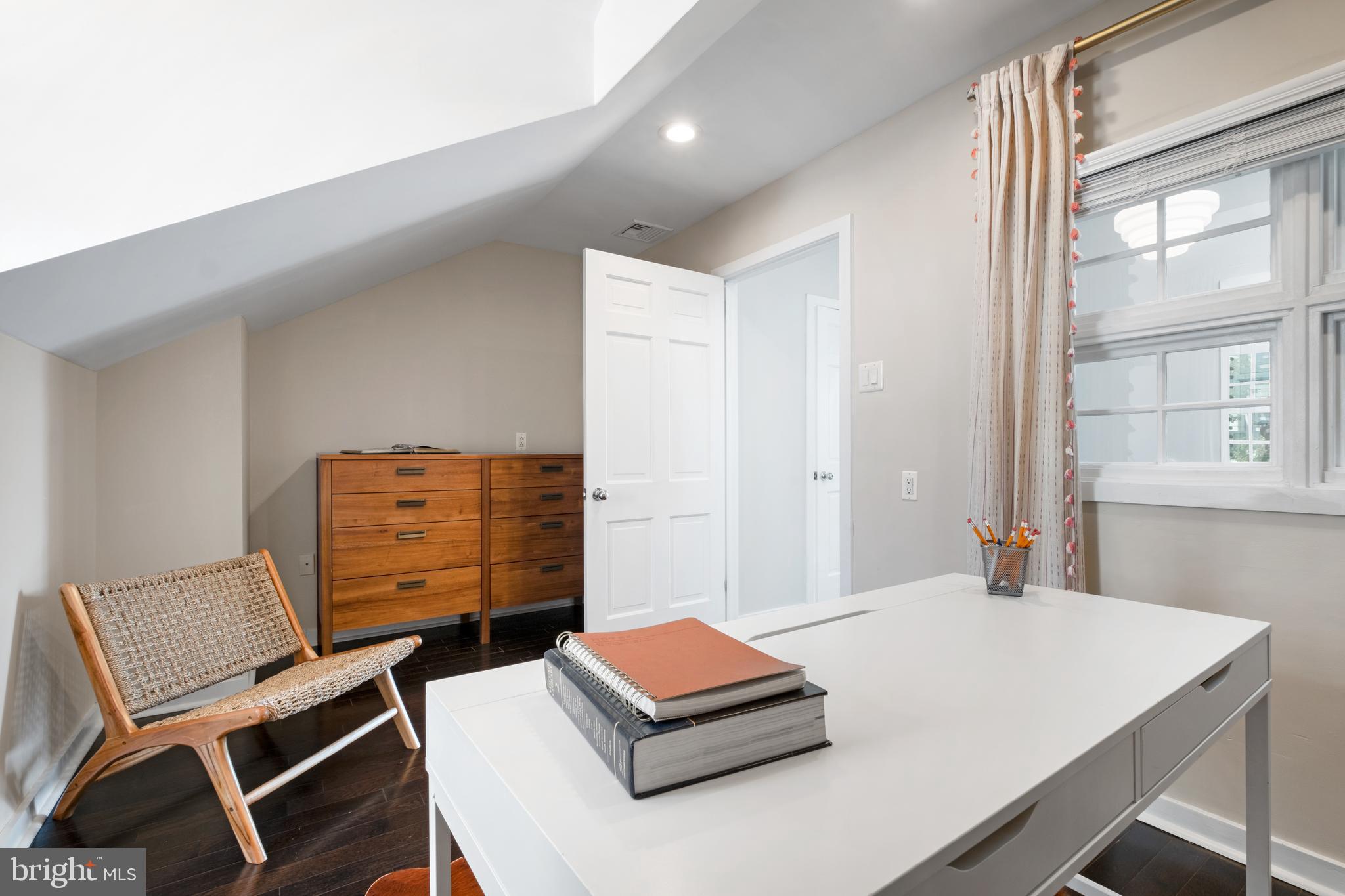 SOCIETY HILL - Residential