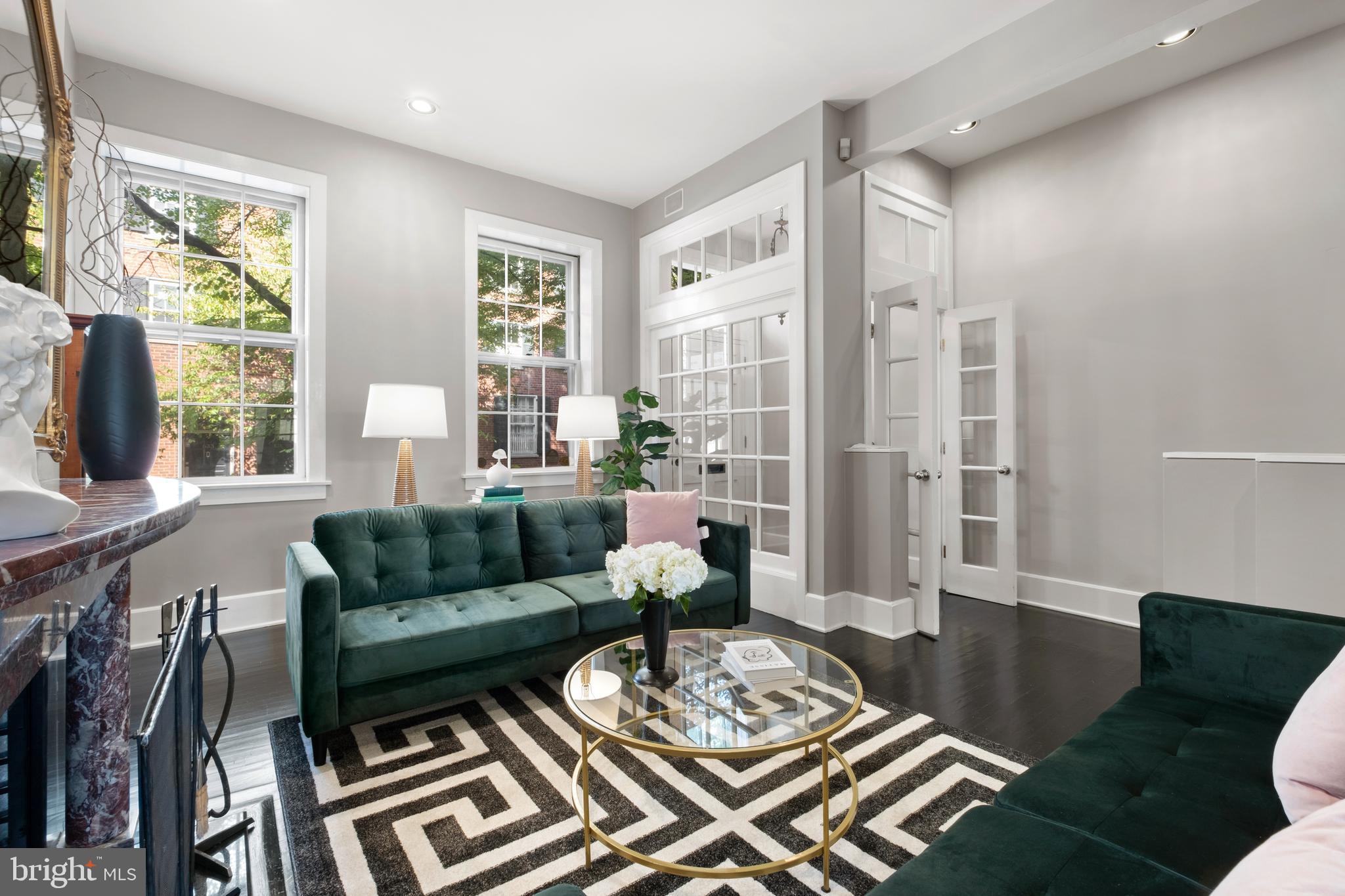 SOCIETY HILL - Residential