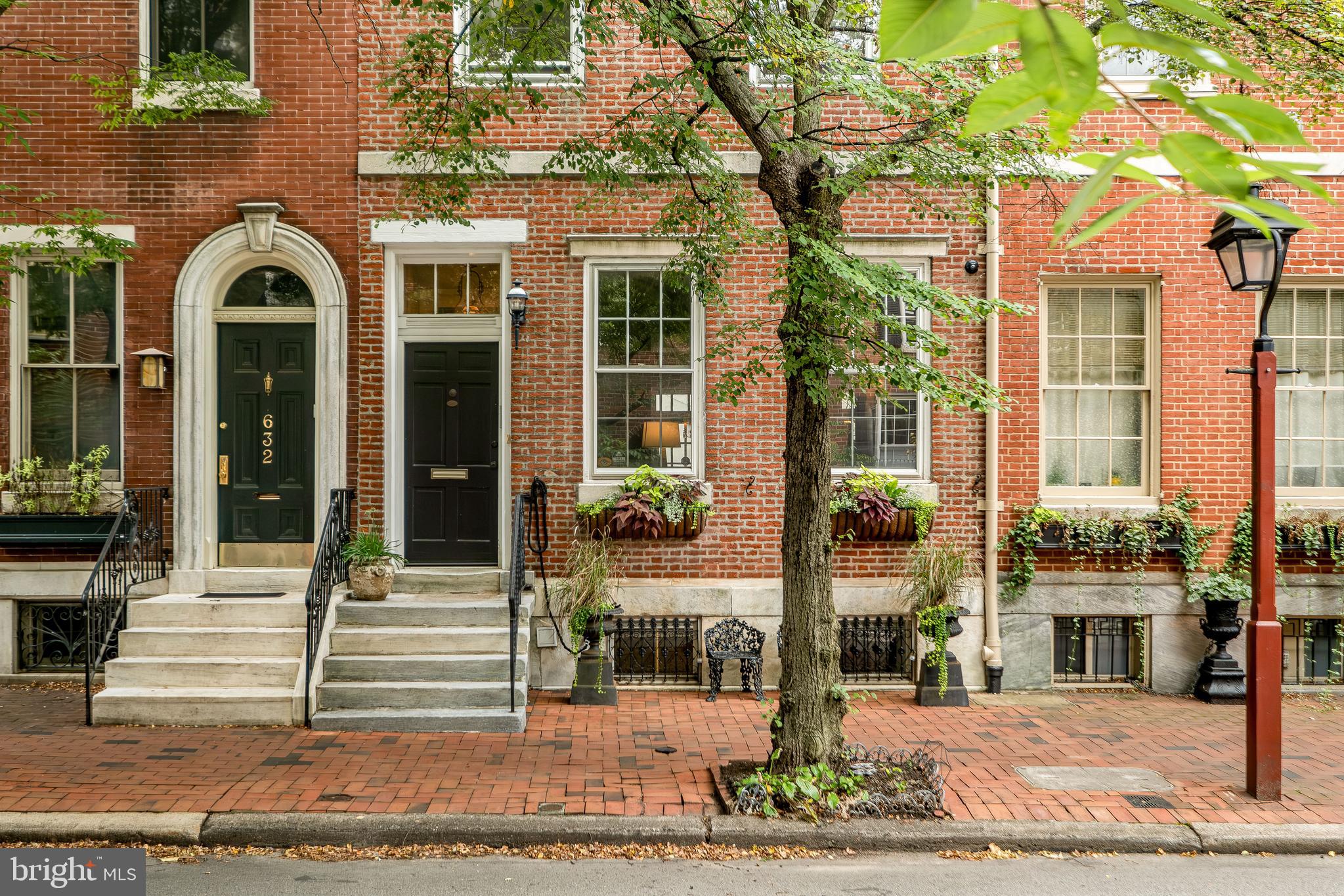 SOCIETY HILL - Residential