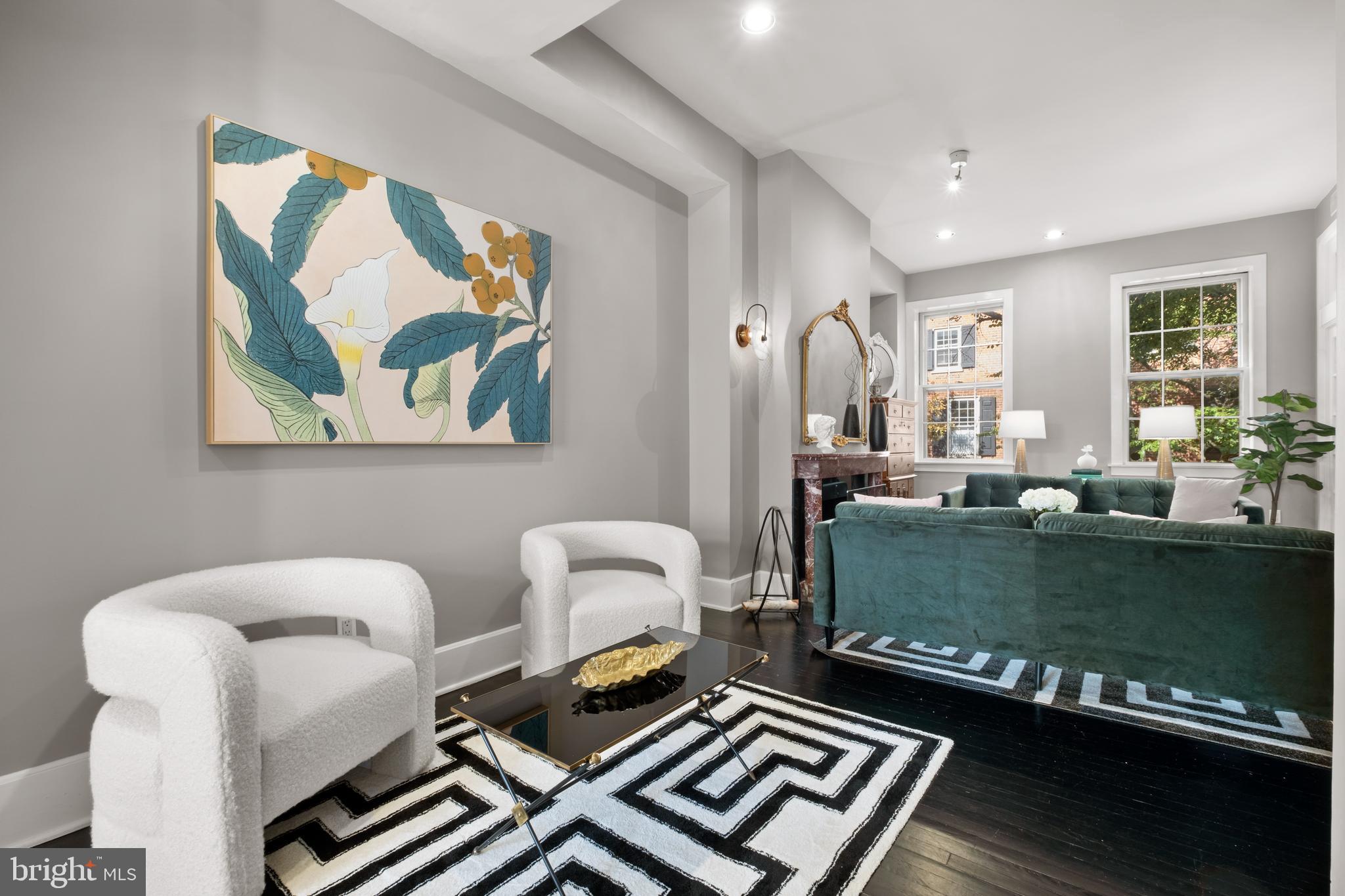 SOCIETY HILL - Residential