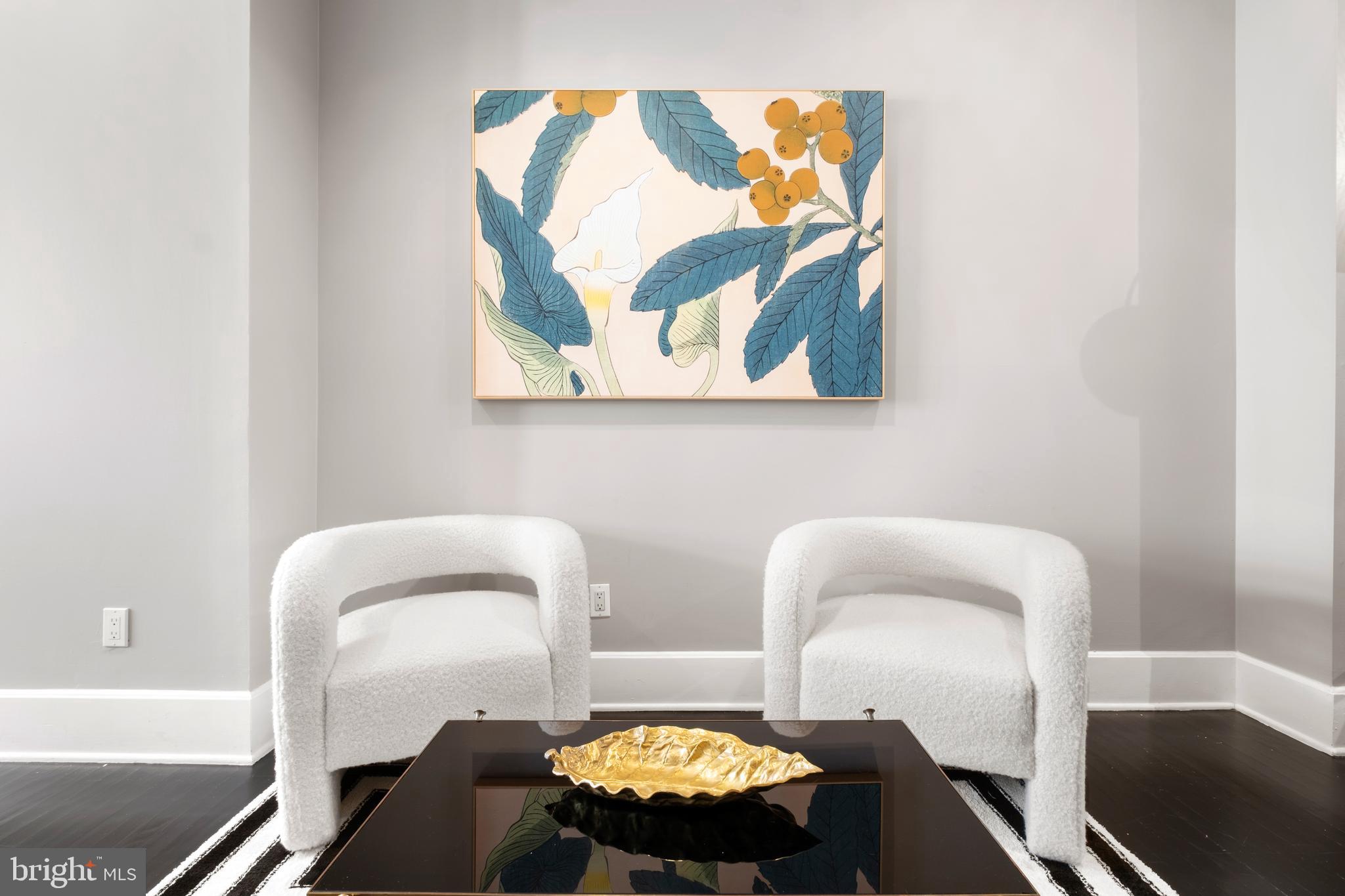 SOCIETY HILL - Residential