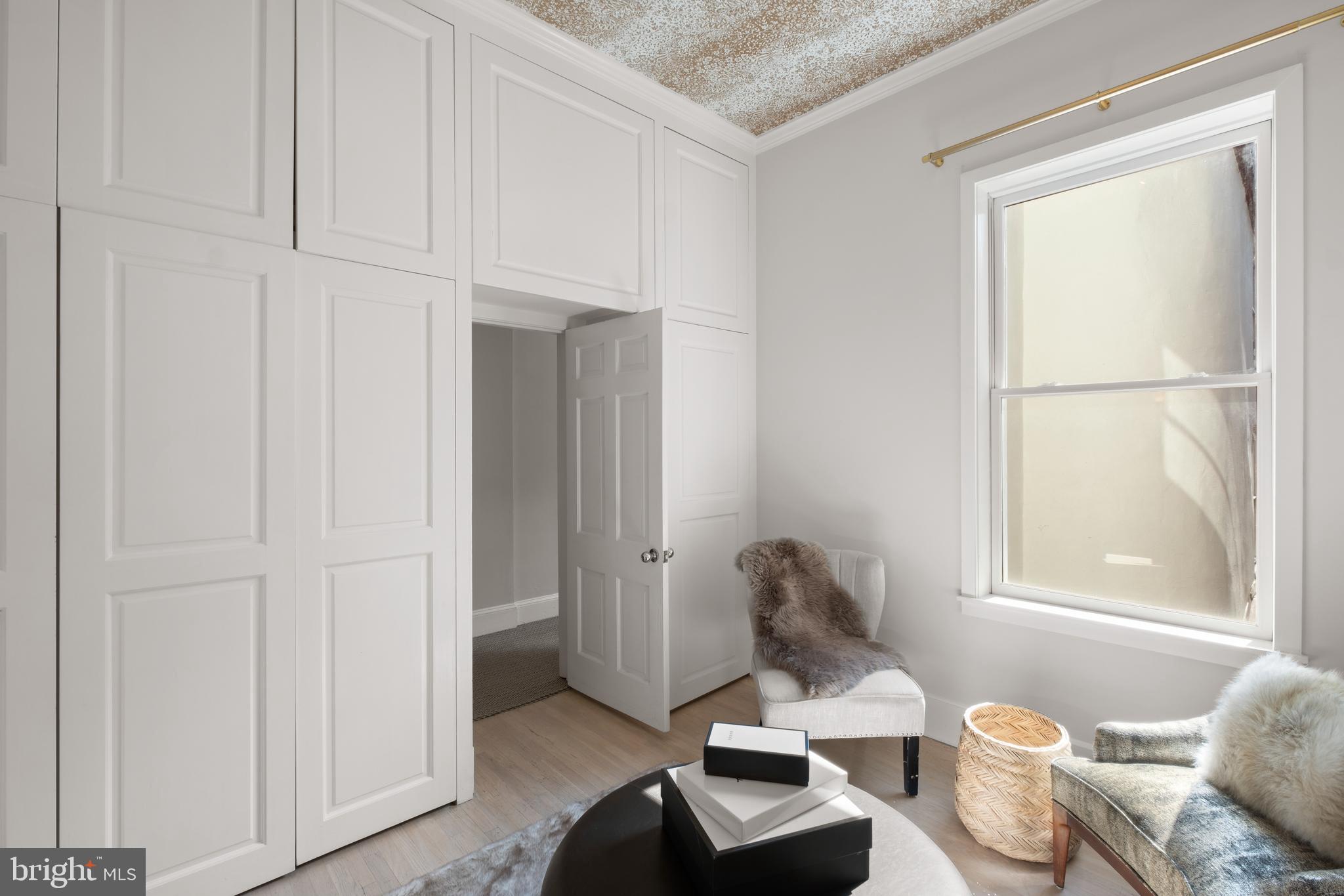 SOCIETY HILL - Residential