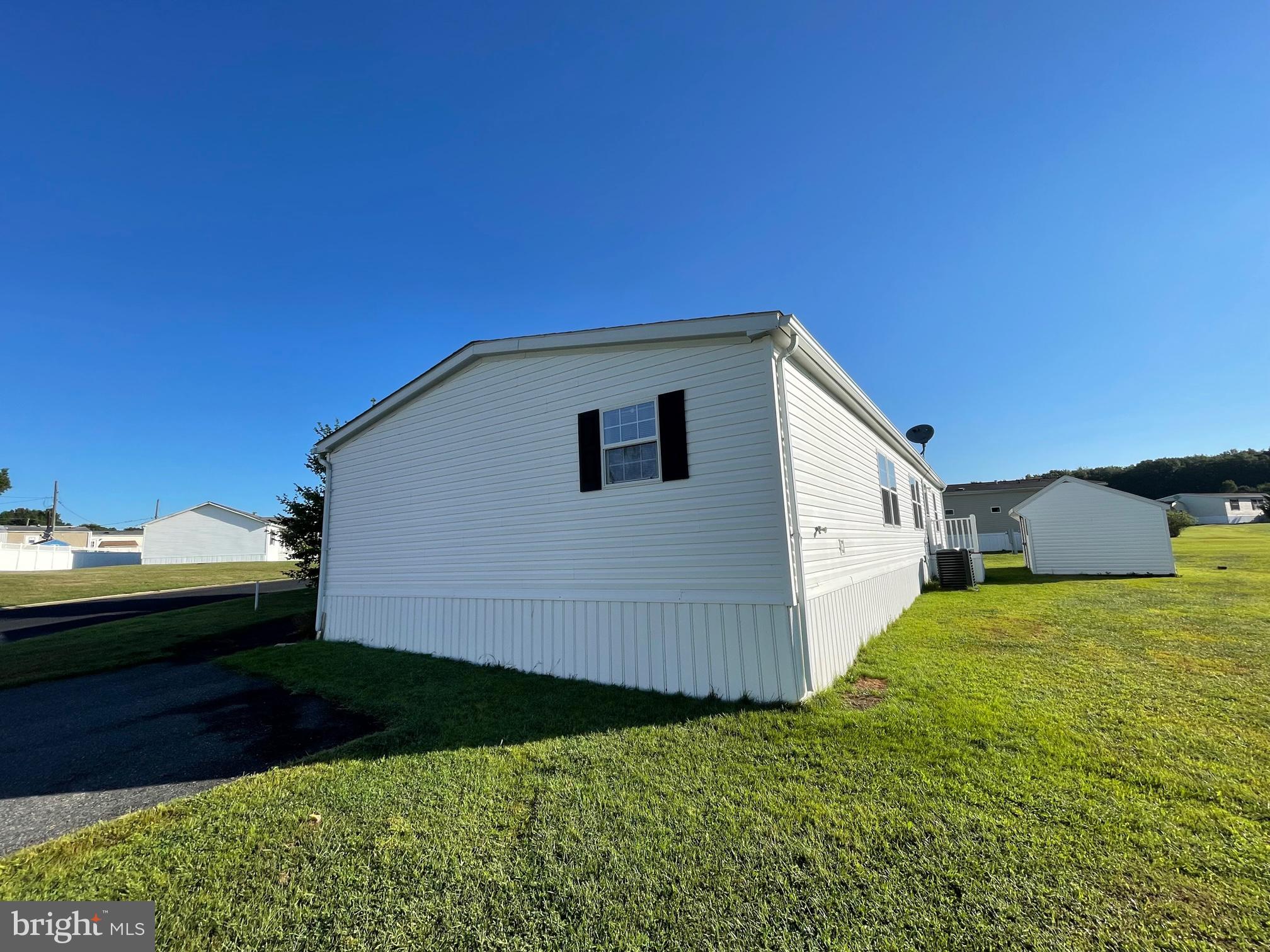 SHERWOOD FOREST - Residential