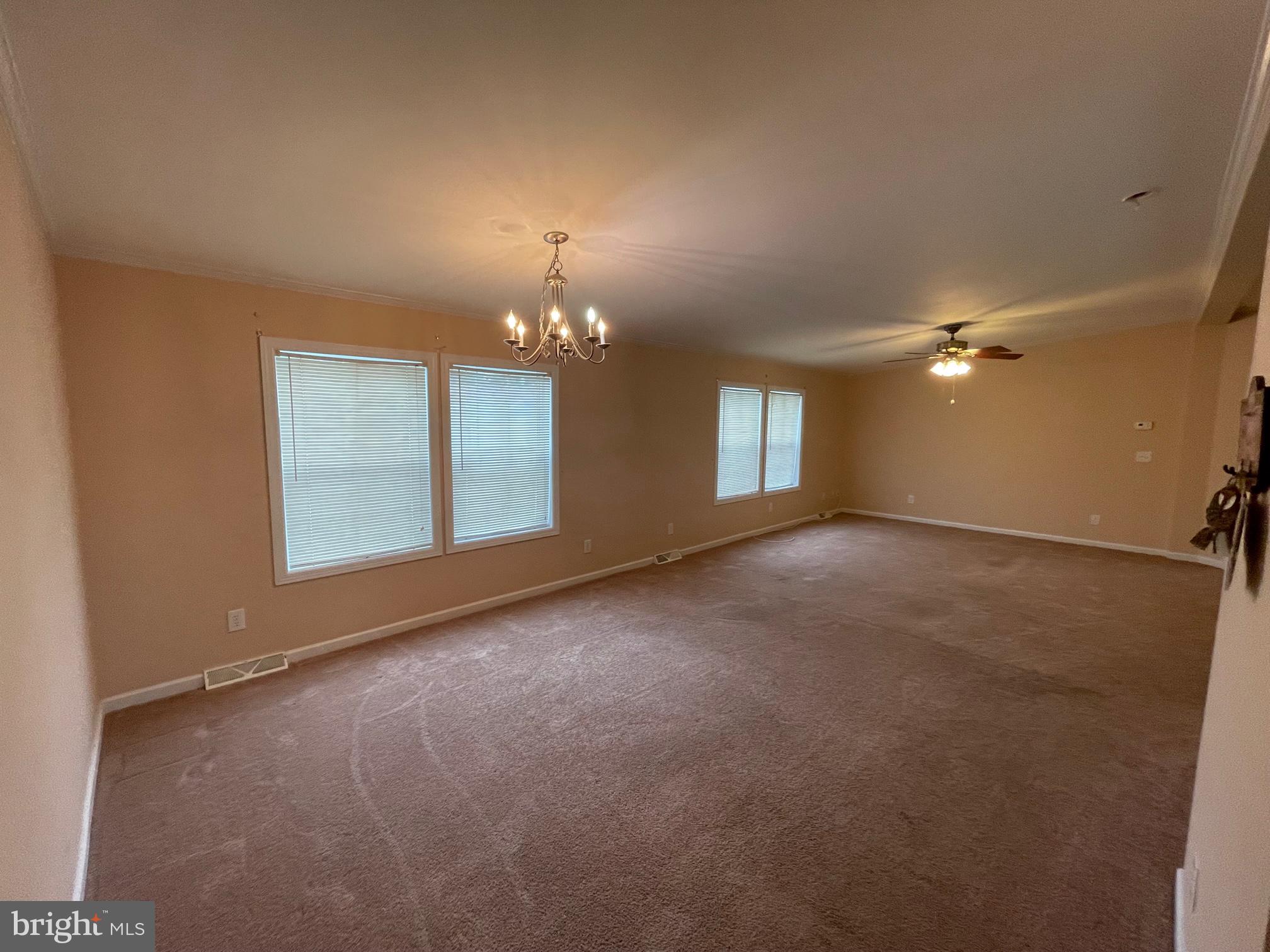 SHERWOOD FOREST - Residential