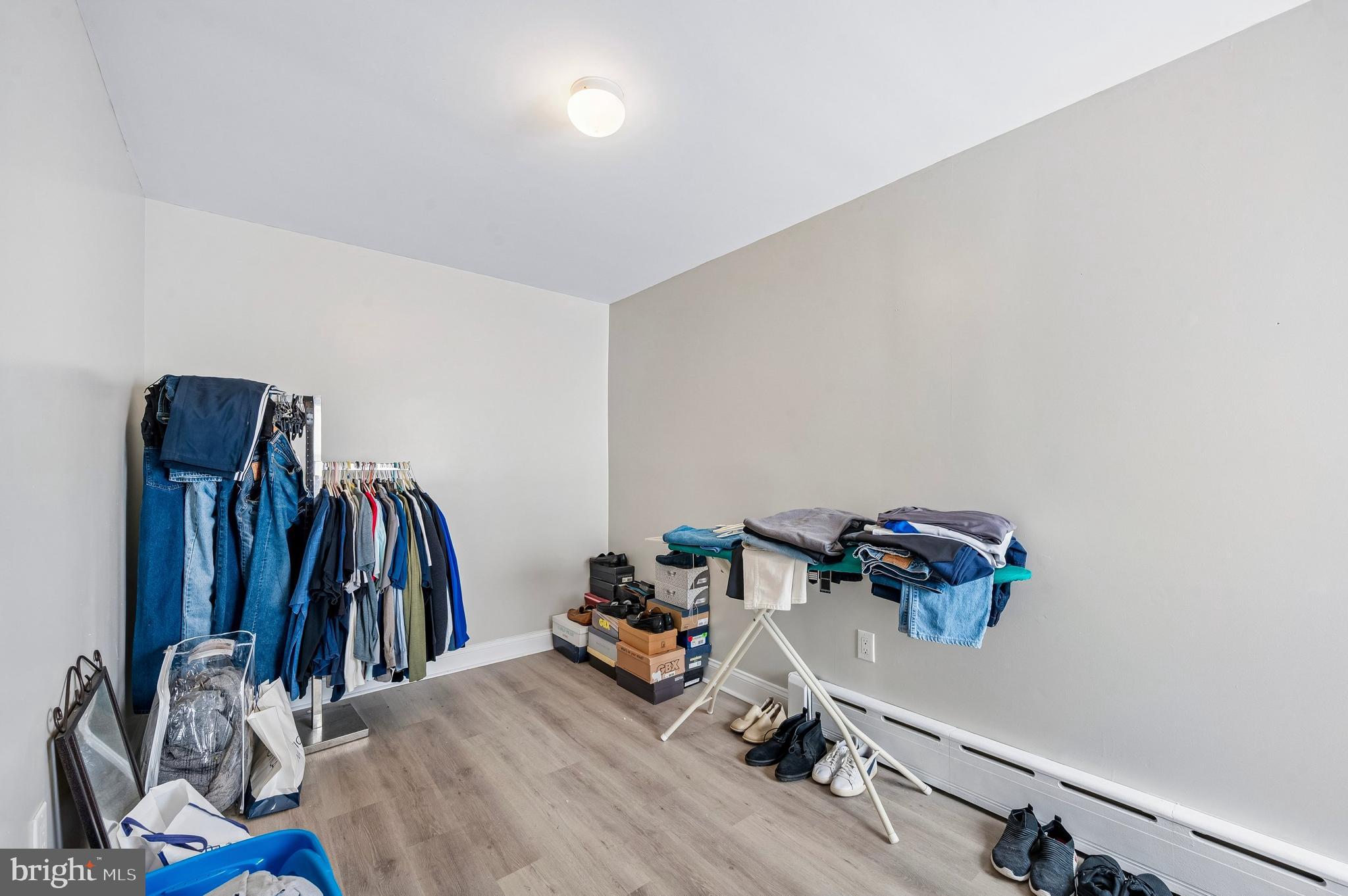 GIRARD ESTATES - Residential