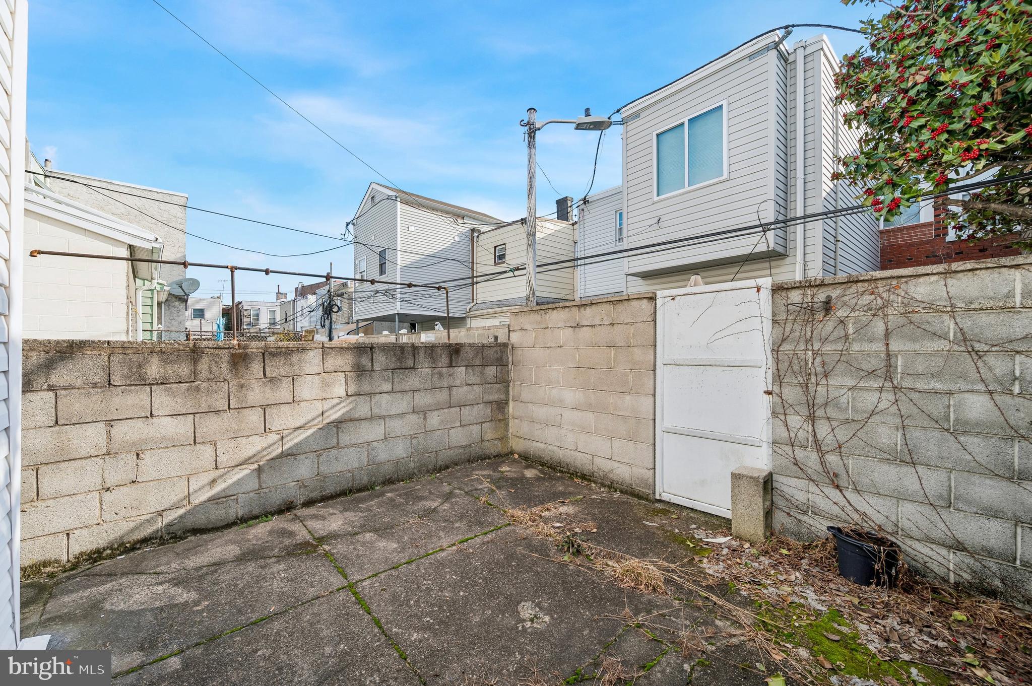 GIRARD ESTATES - Residential