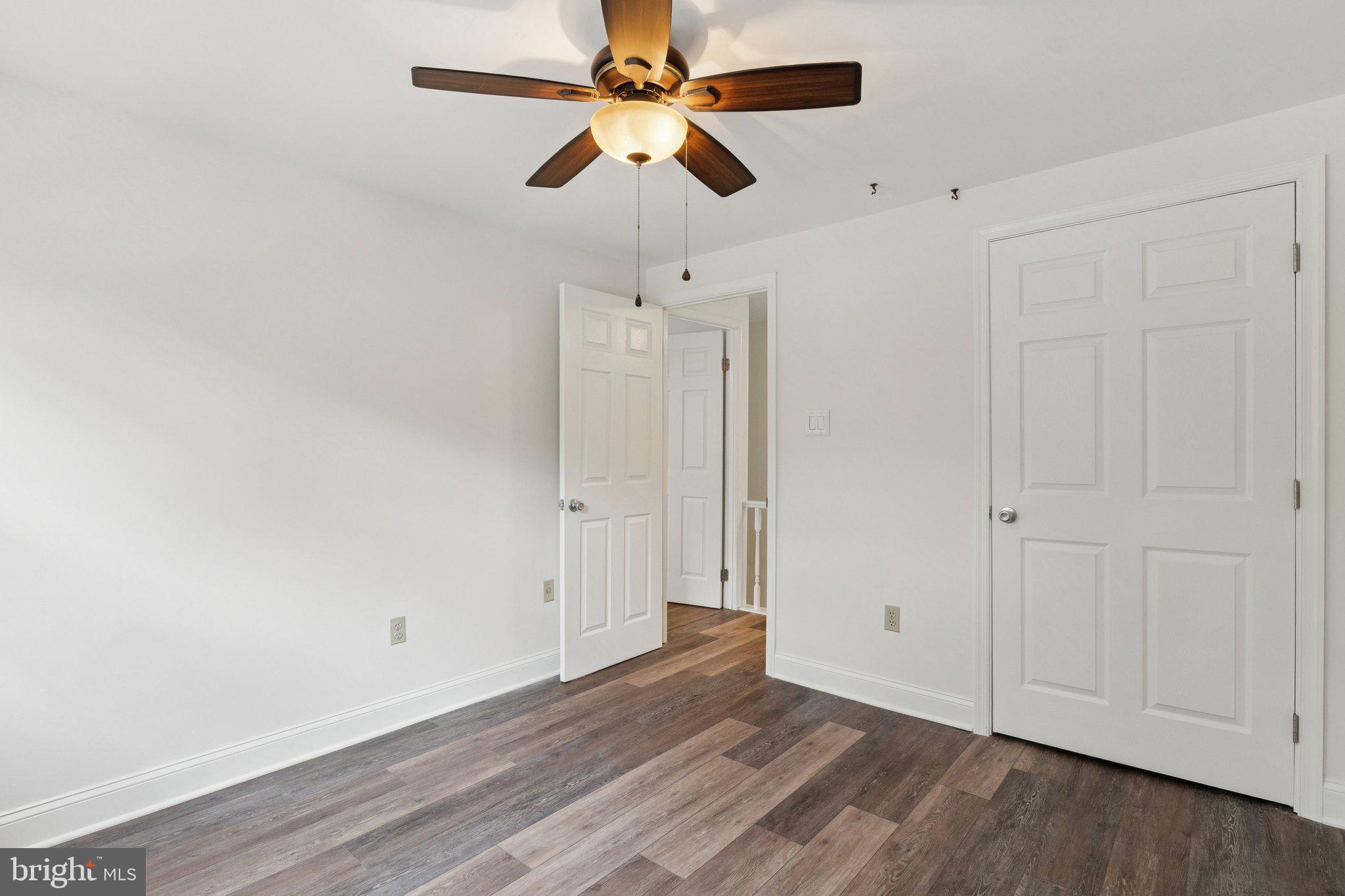 CROFTON TOWNE/PARK - Residential