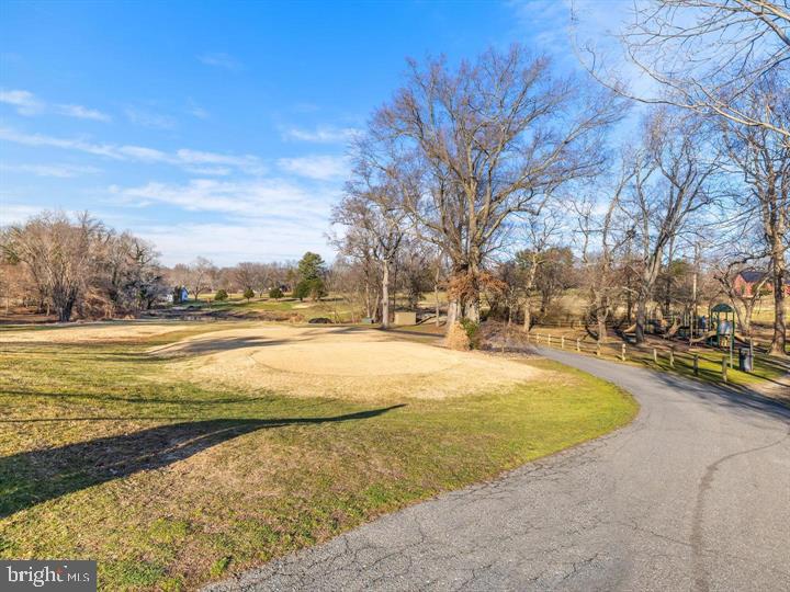 CROFTON TOWNE/PARK - Residential