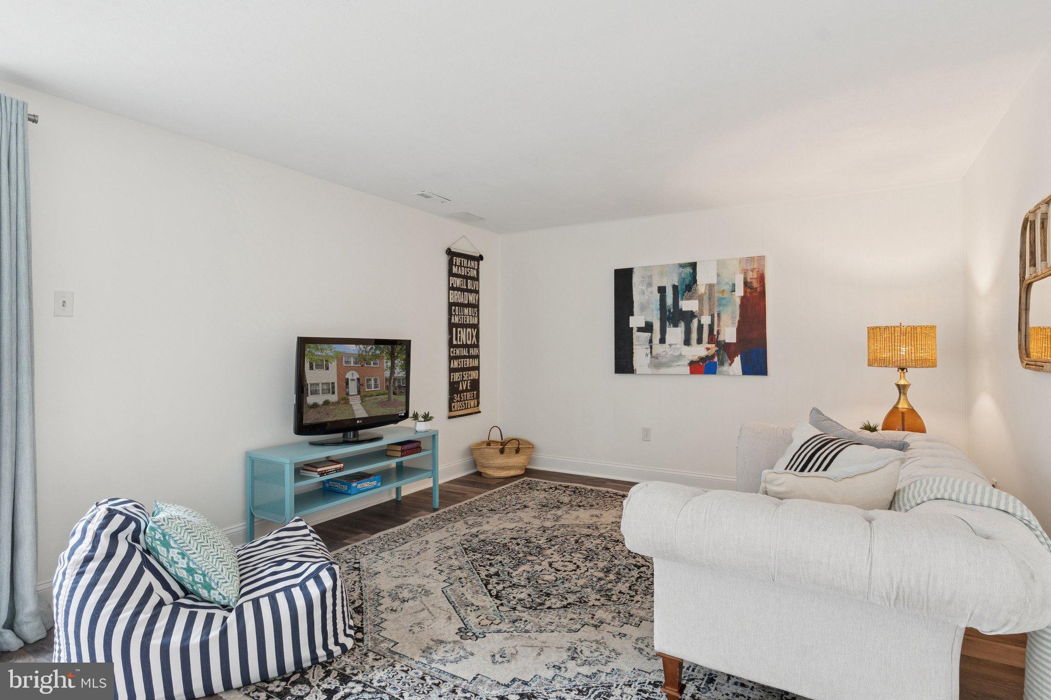 CROFTON TOWNE/PARK - Residential