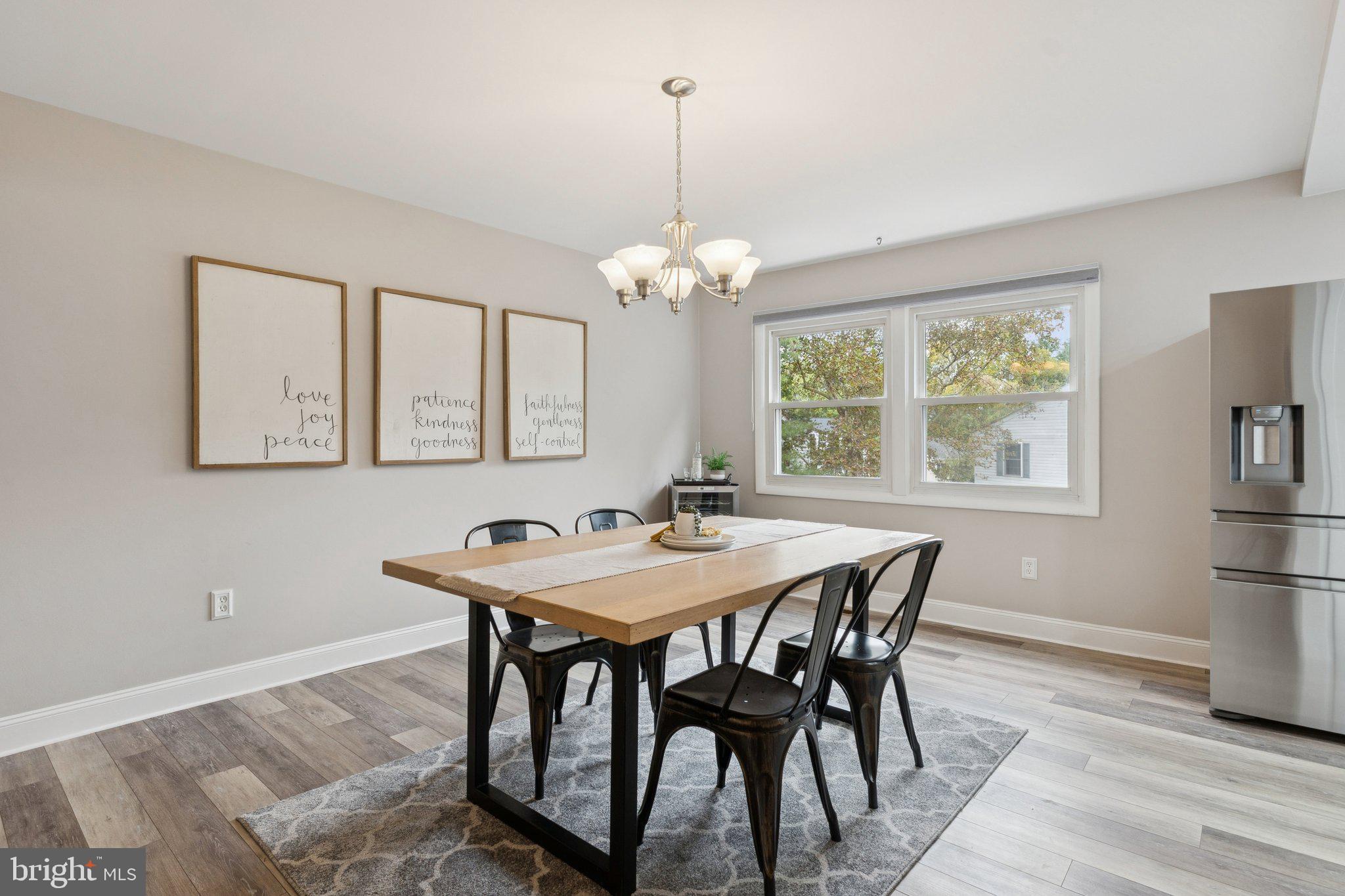 CROFTON TOWNE/PARK - Residential