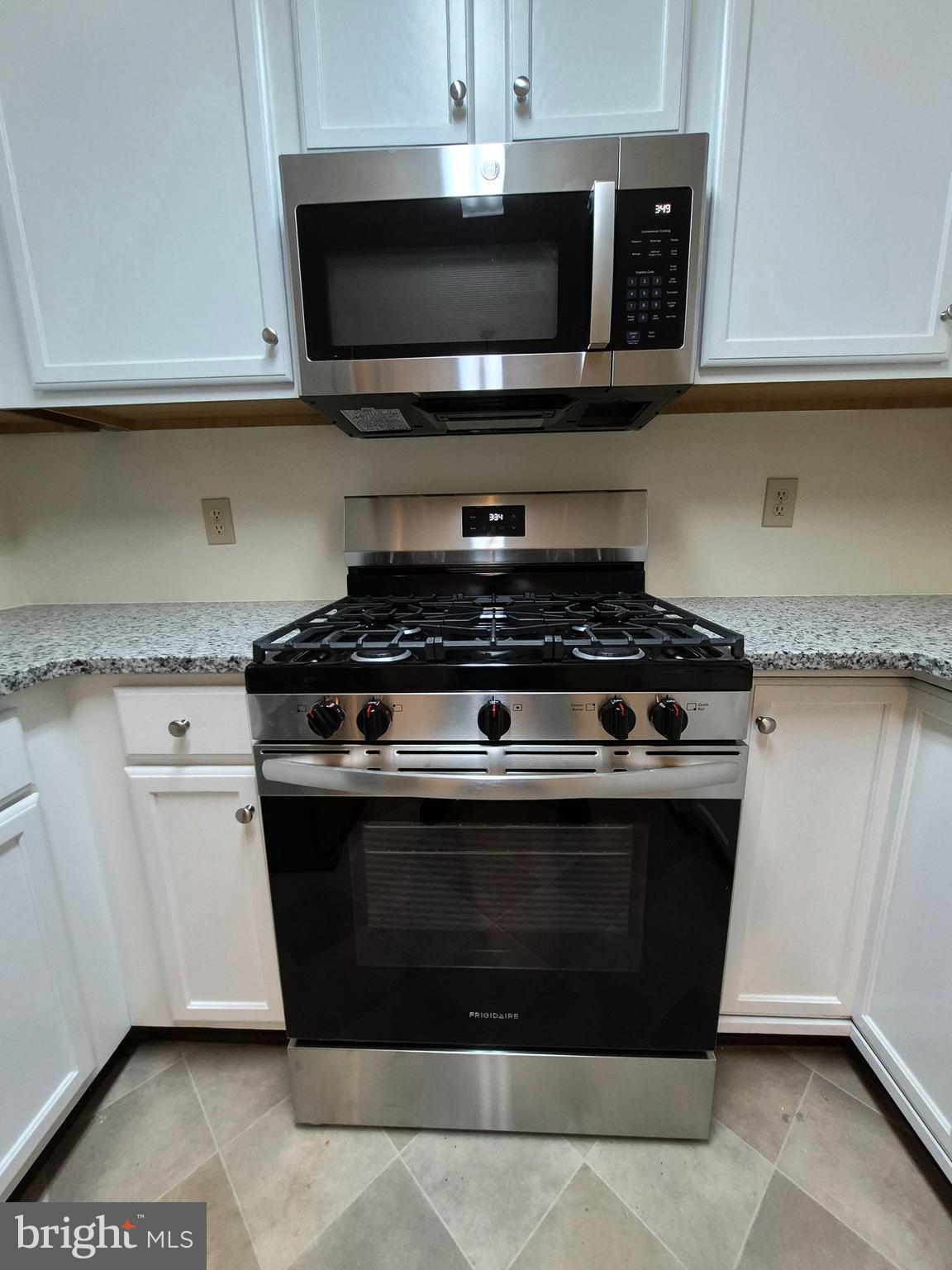 904 SWEETWATER DRIVE