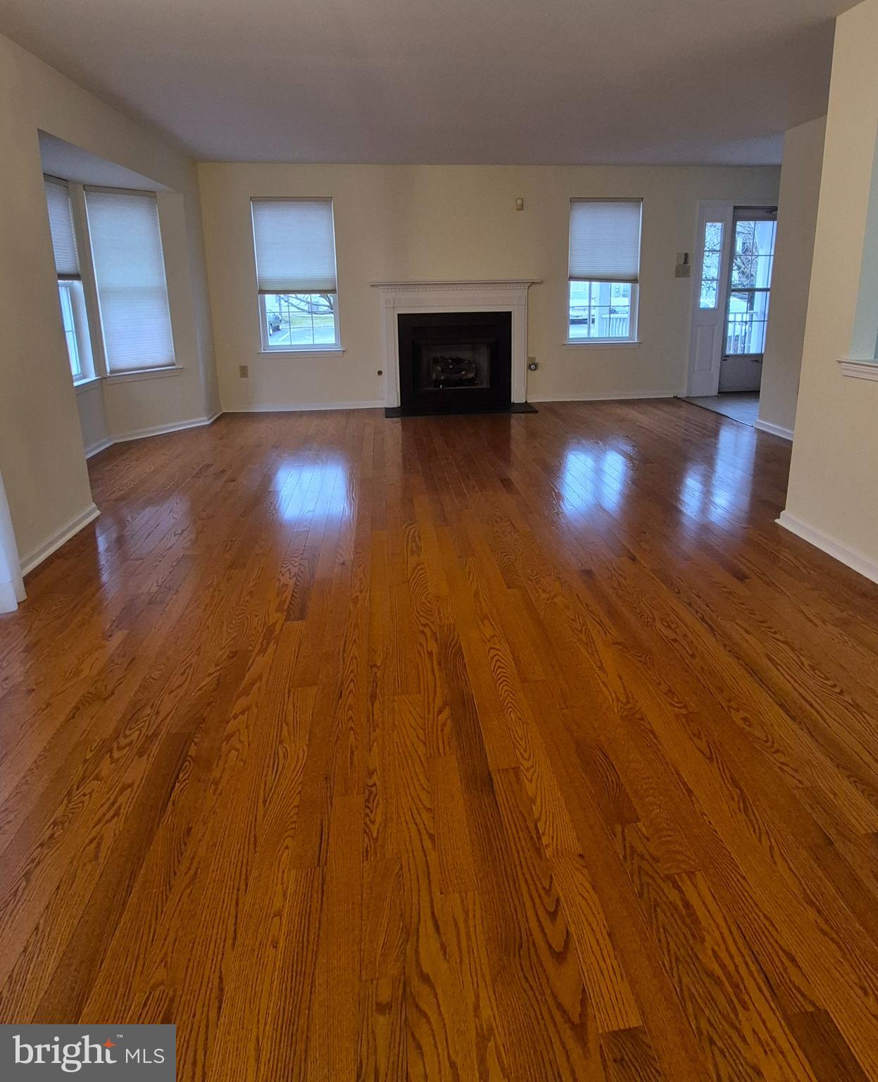 904 SWEETWATER DRIVE