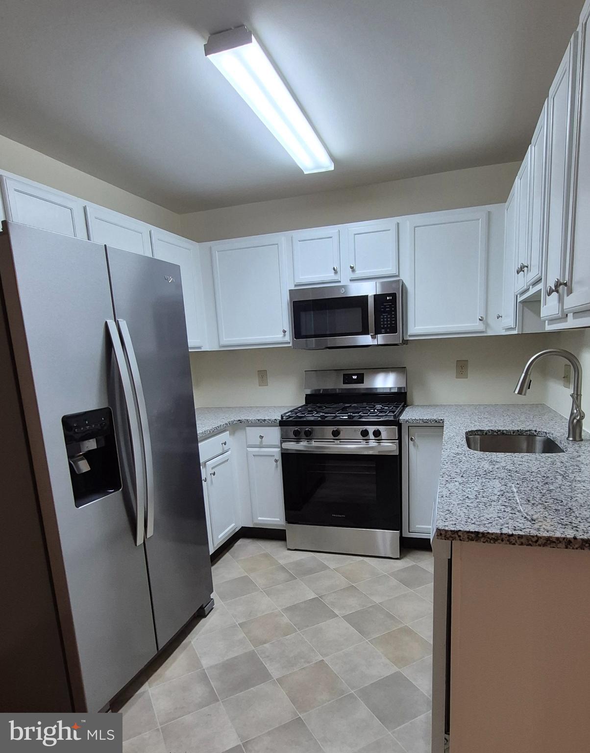 904 SWEETWATER DRIVE