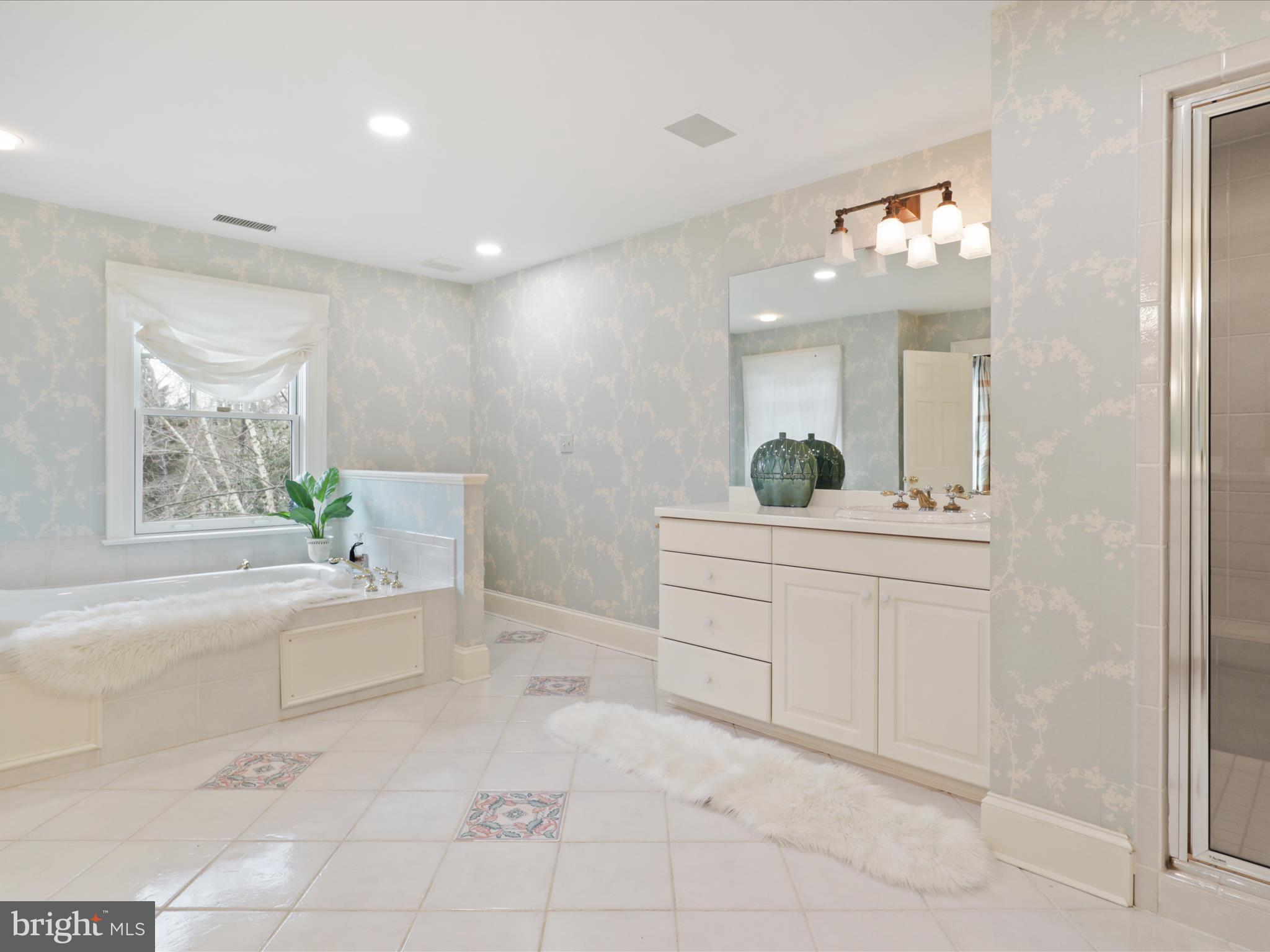 NORTH RIDGE - Residential