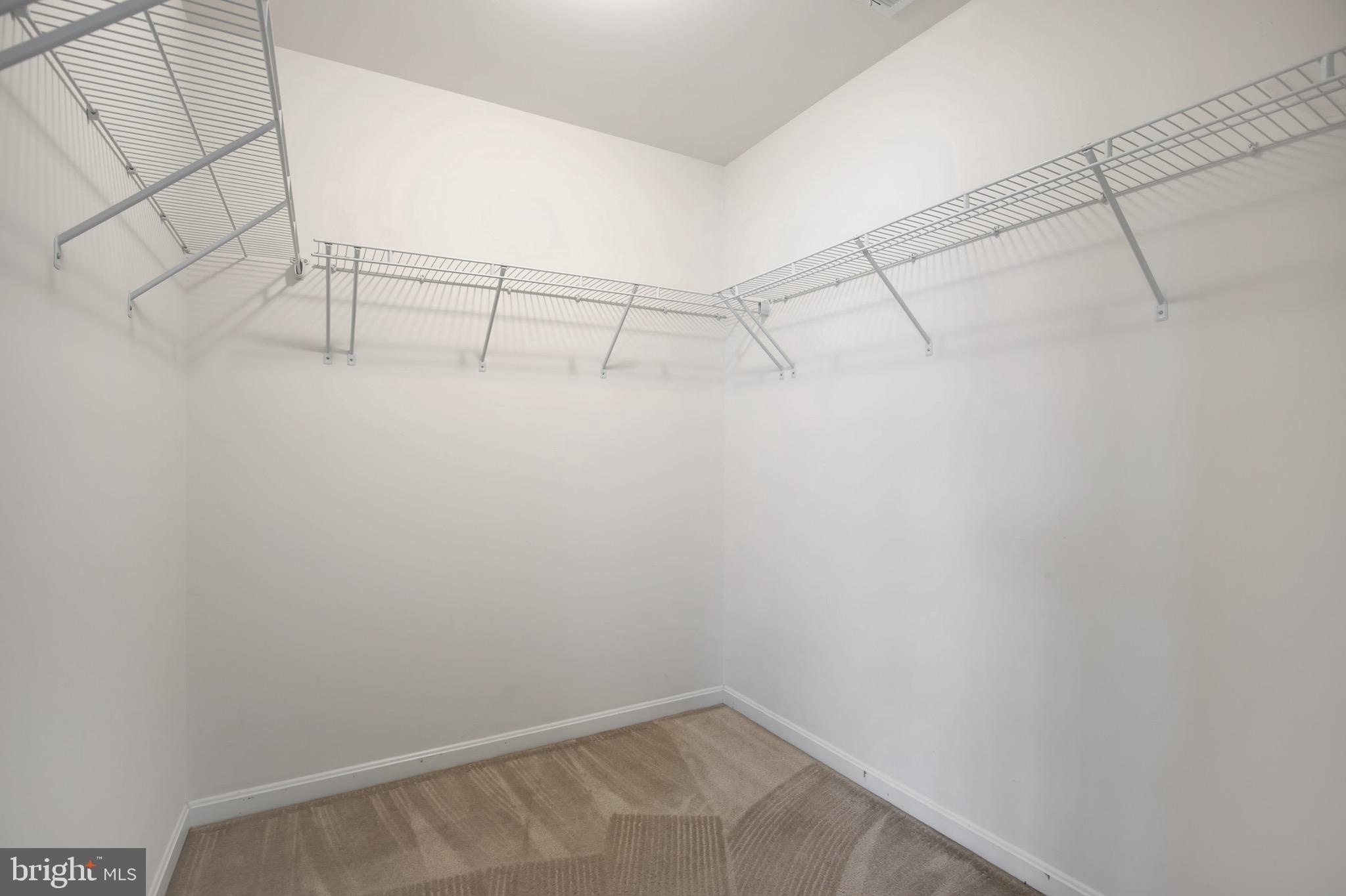 LANSDOWNE TOWN CENTER - Residential Lease