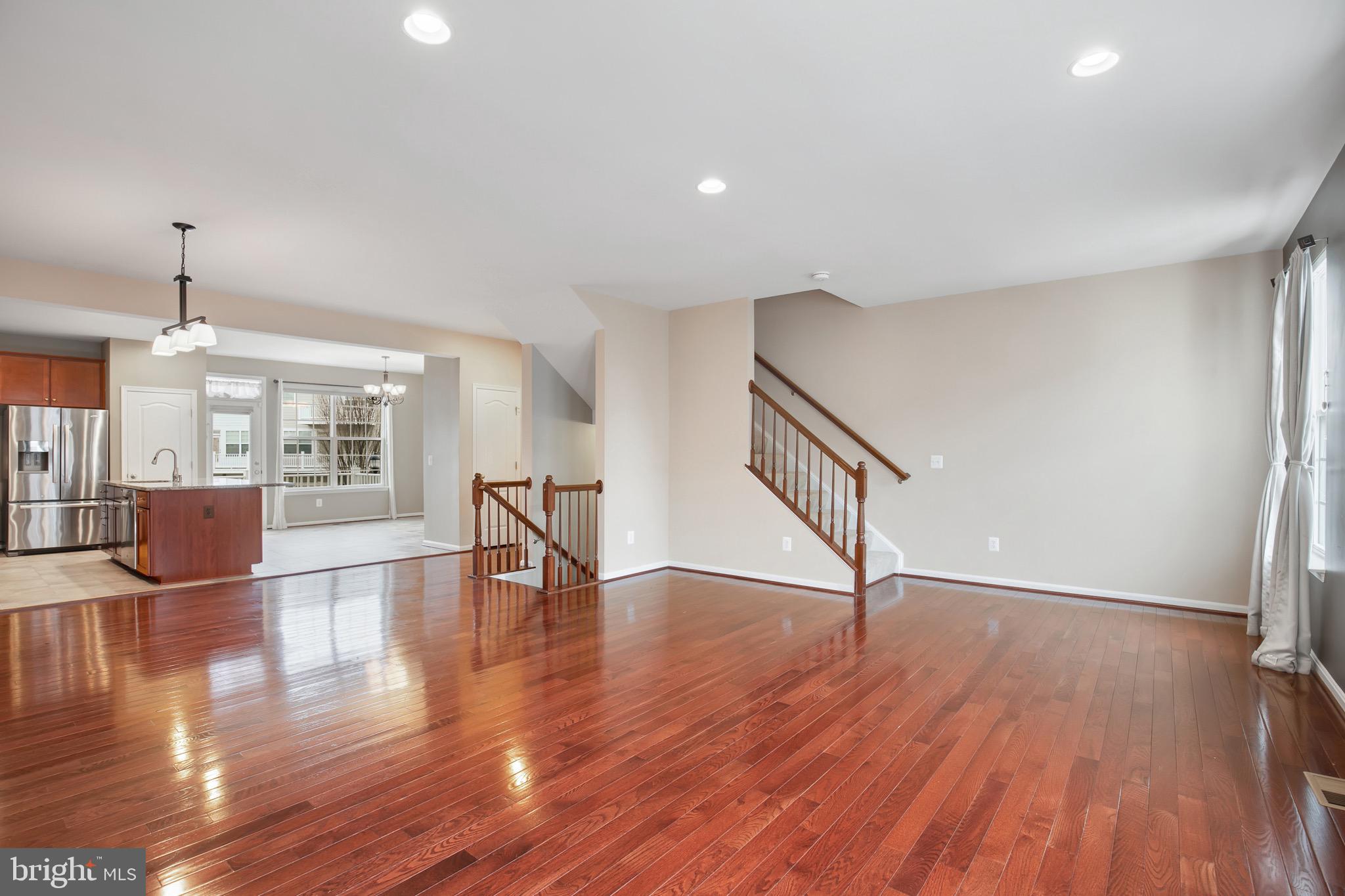 LANSDOWNE TOWN CENTER - Residential Lease