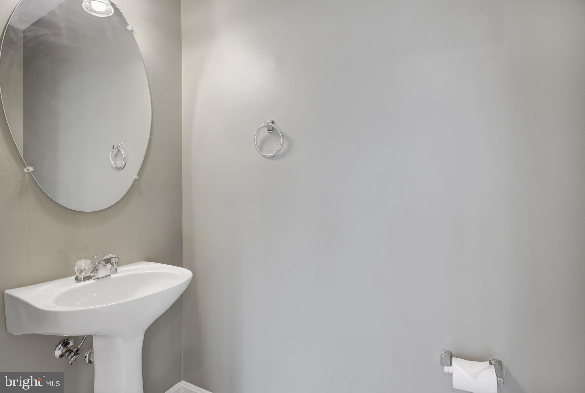 LANSDOWNE TOWN CENTER - Residential Lease