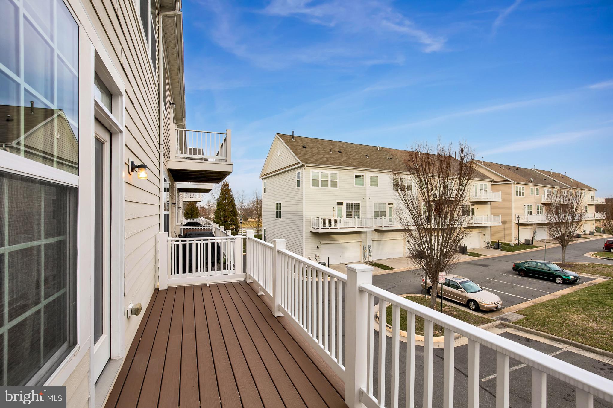 LANSDOWNE TOWN CENTER - Residential Lease