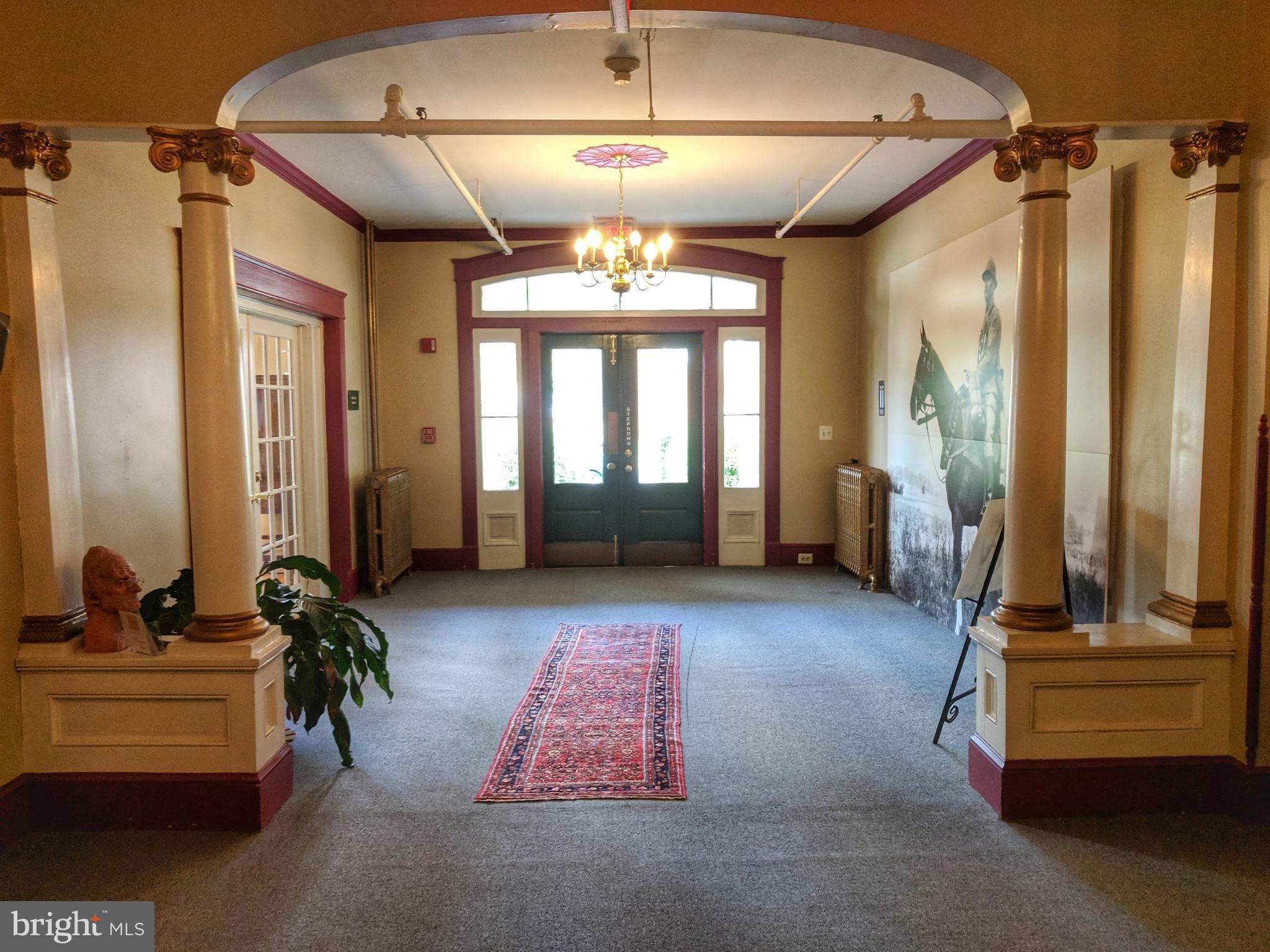 JOHN MARSHALL BUILDING - Commercial Lease