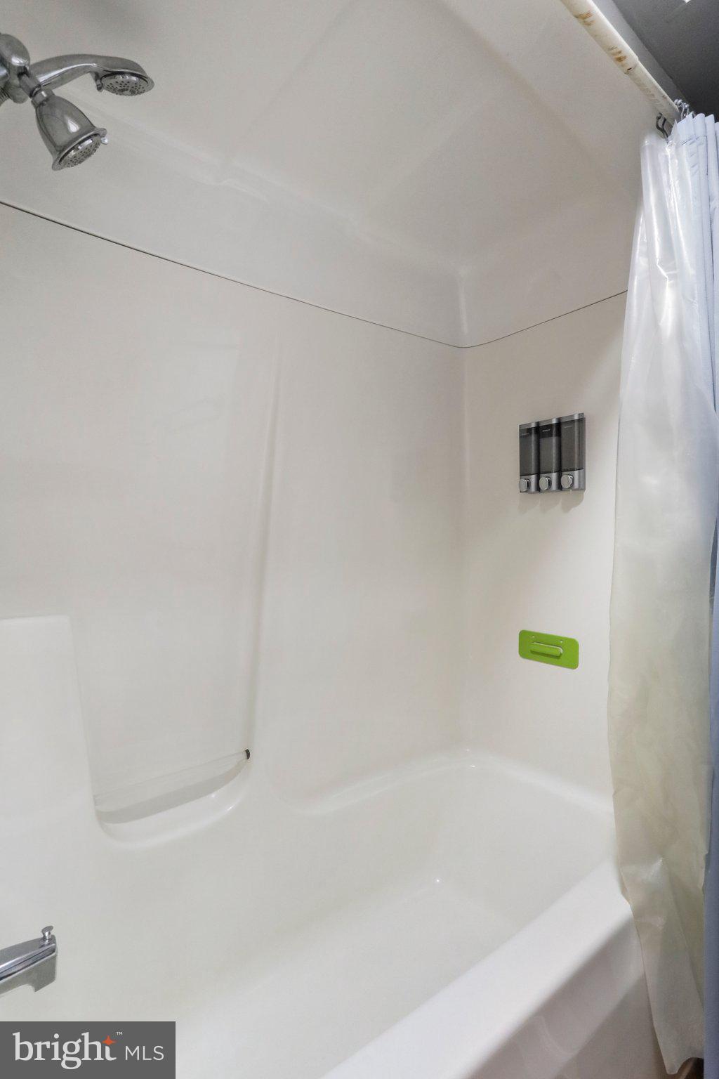 CHESTNUT GROVE - Residential