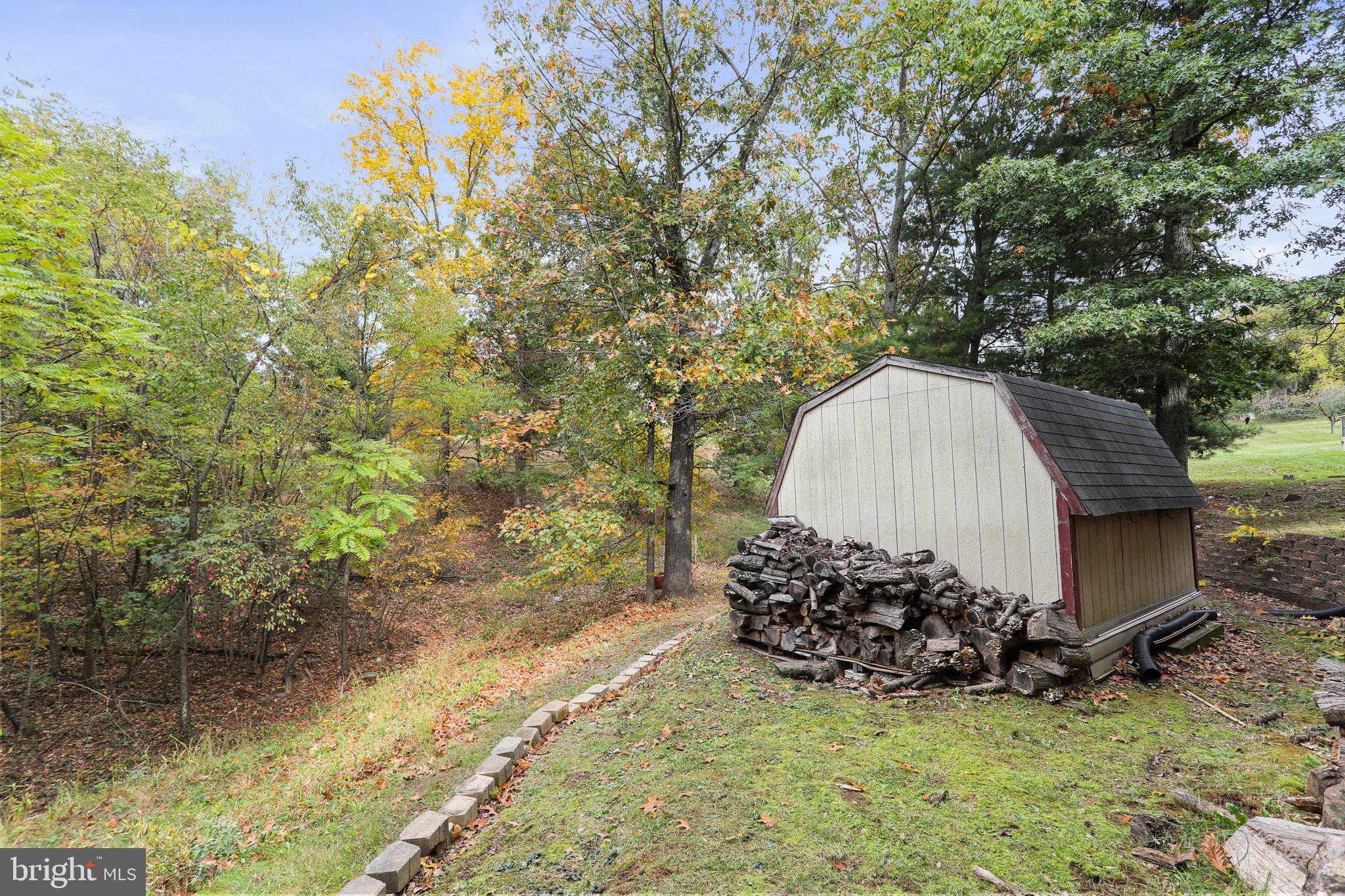 CHESTNUT GROVE - Residential