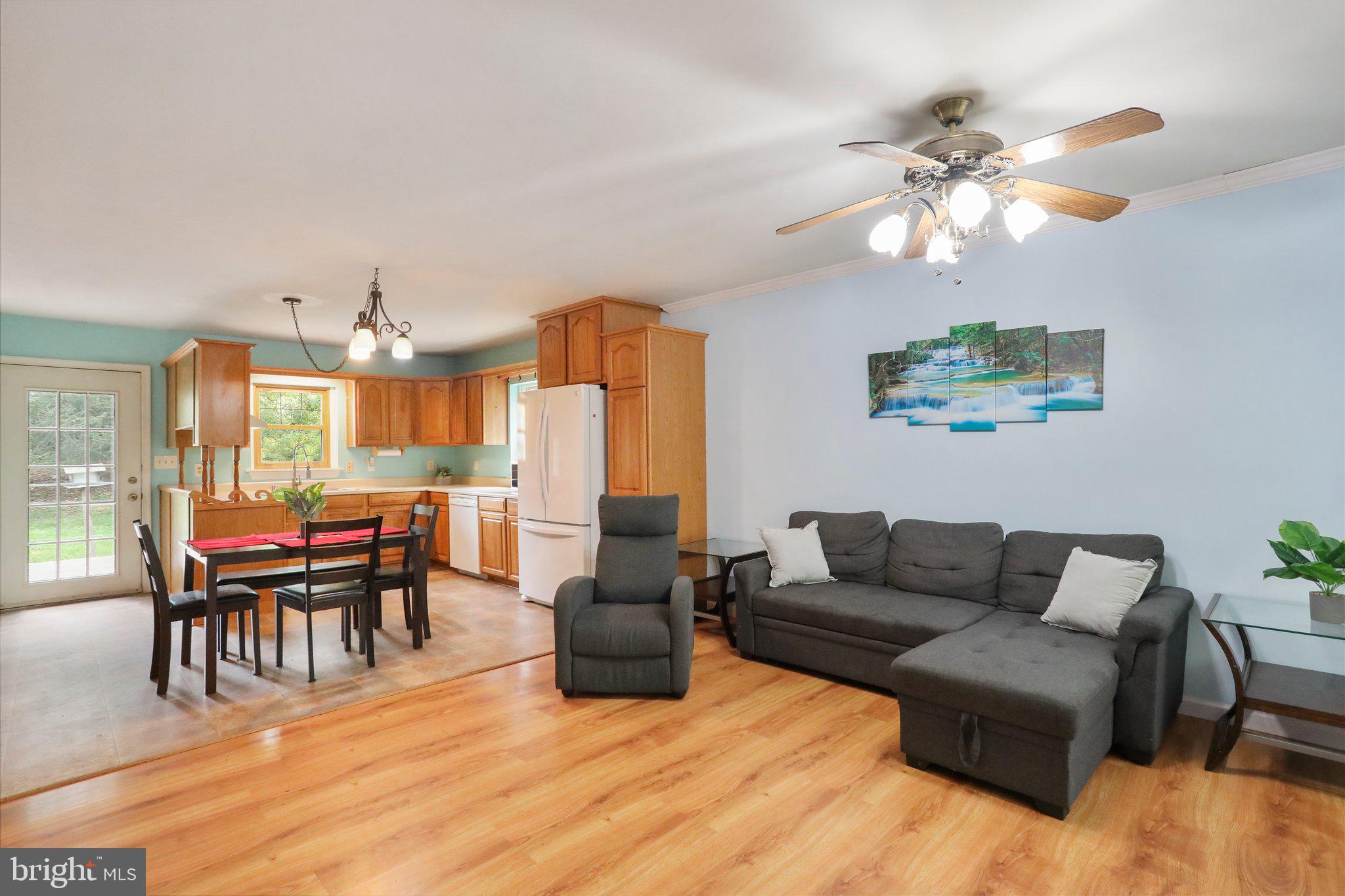 CHESTNUT GROVE - Residential