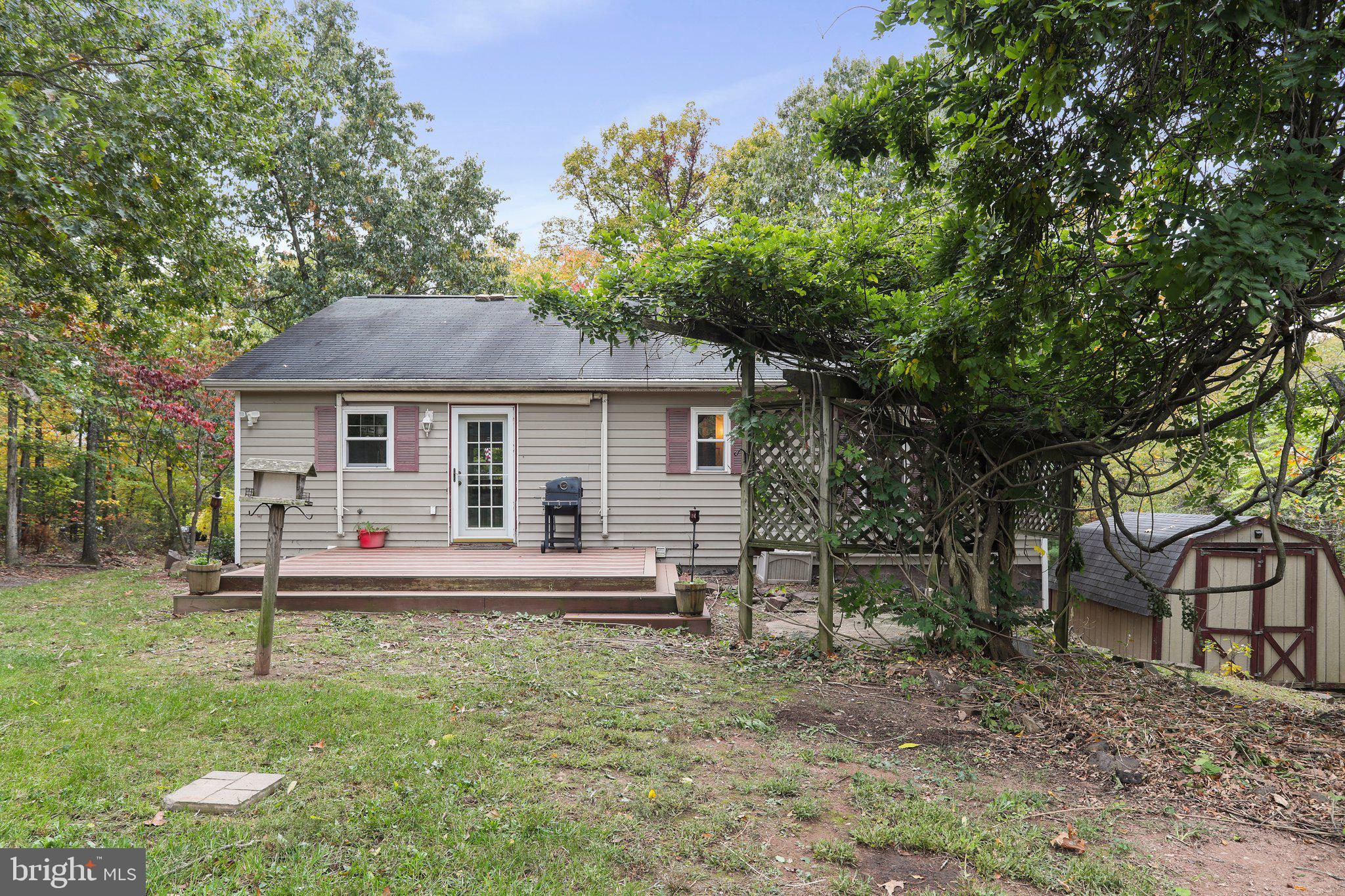 CHESTNUT GROVE - Residential