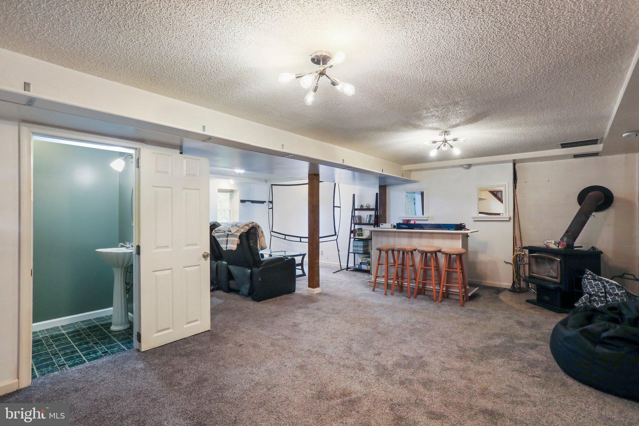 CHESTNUT GROVE - Residential