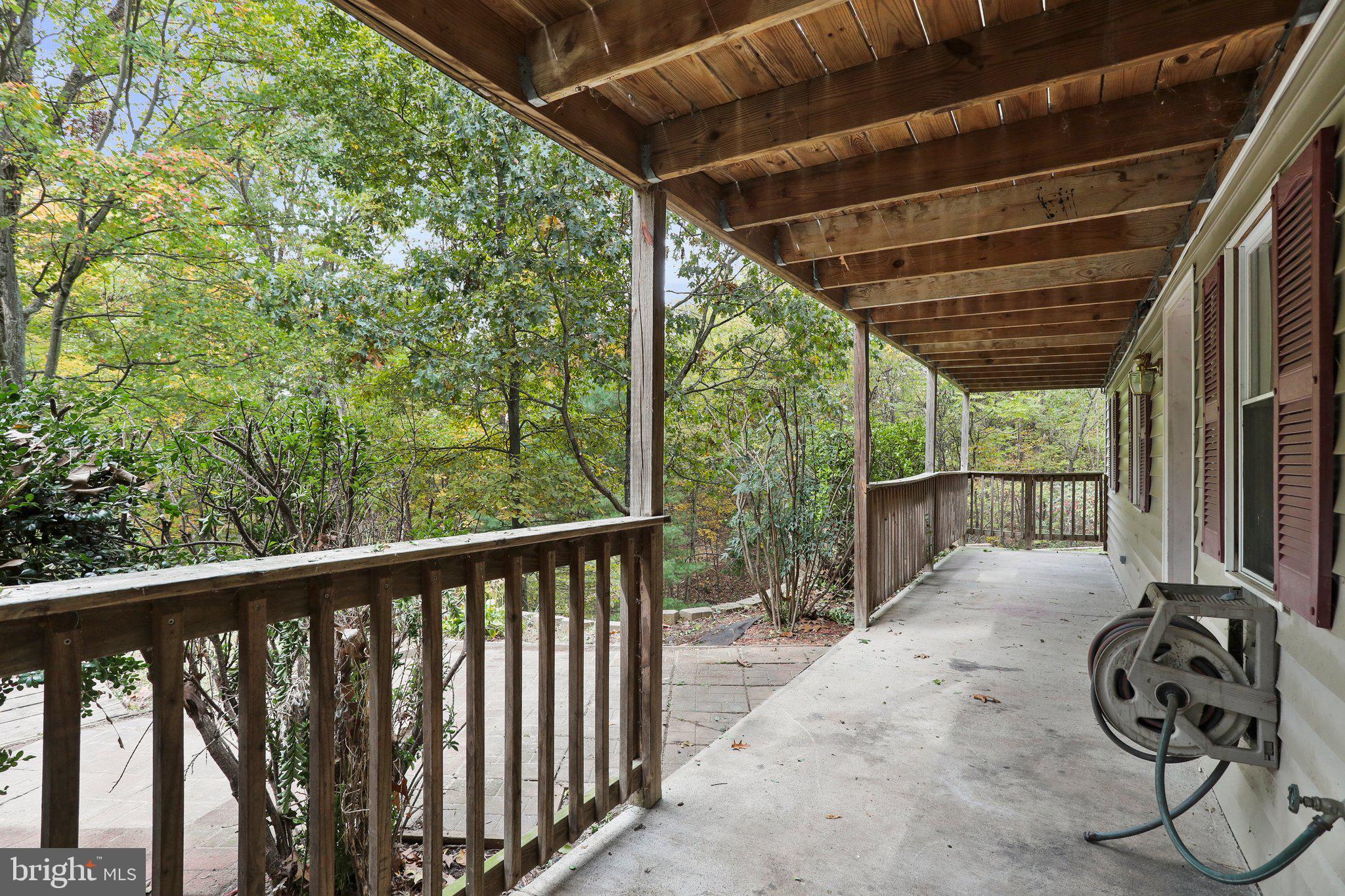 CHESTNUT GROVE - Residential