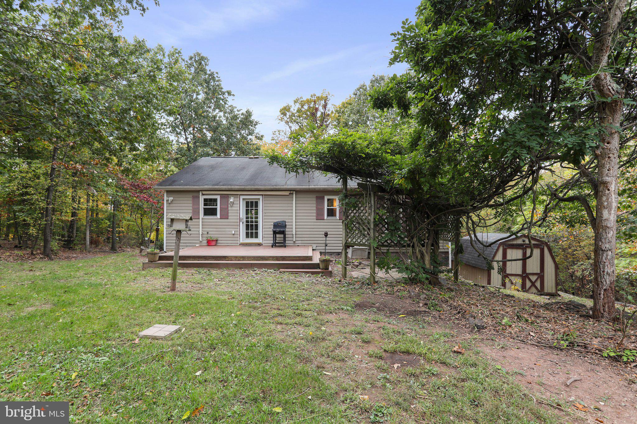 CHESTNUT GROVE - Residential