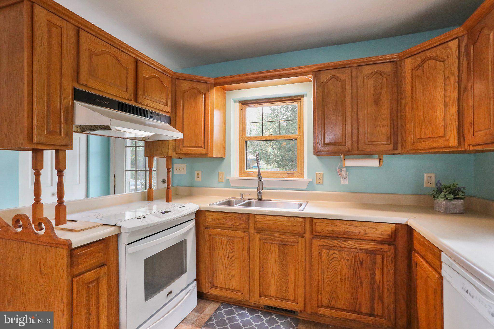 CHESTNUT GROVE - Residential