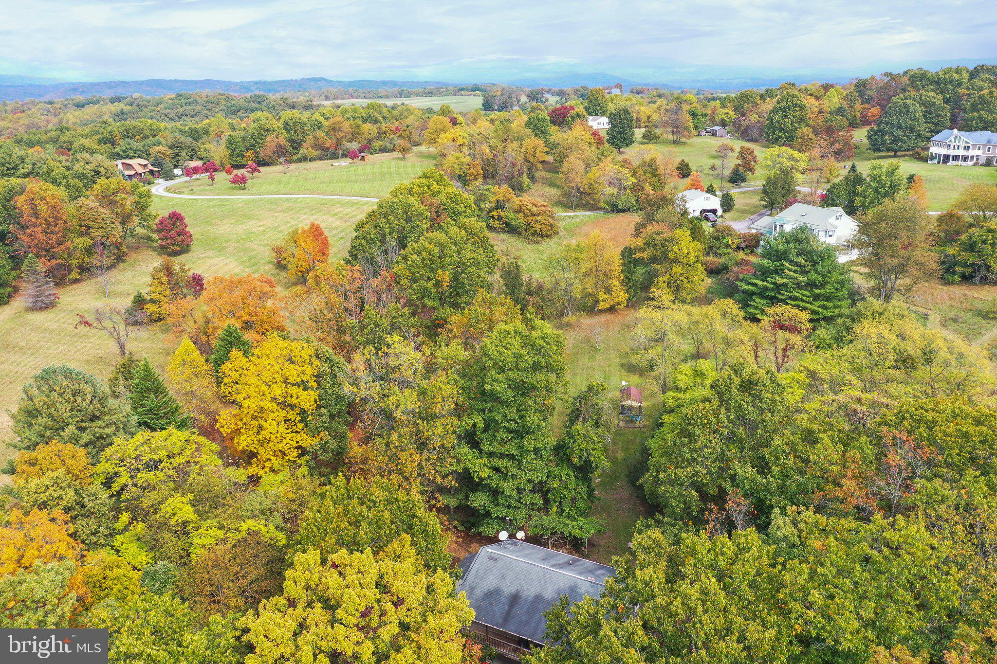 CHESTNUT GROVE - Residential