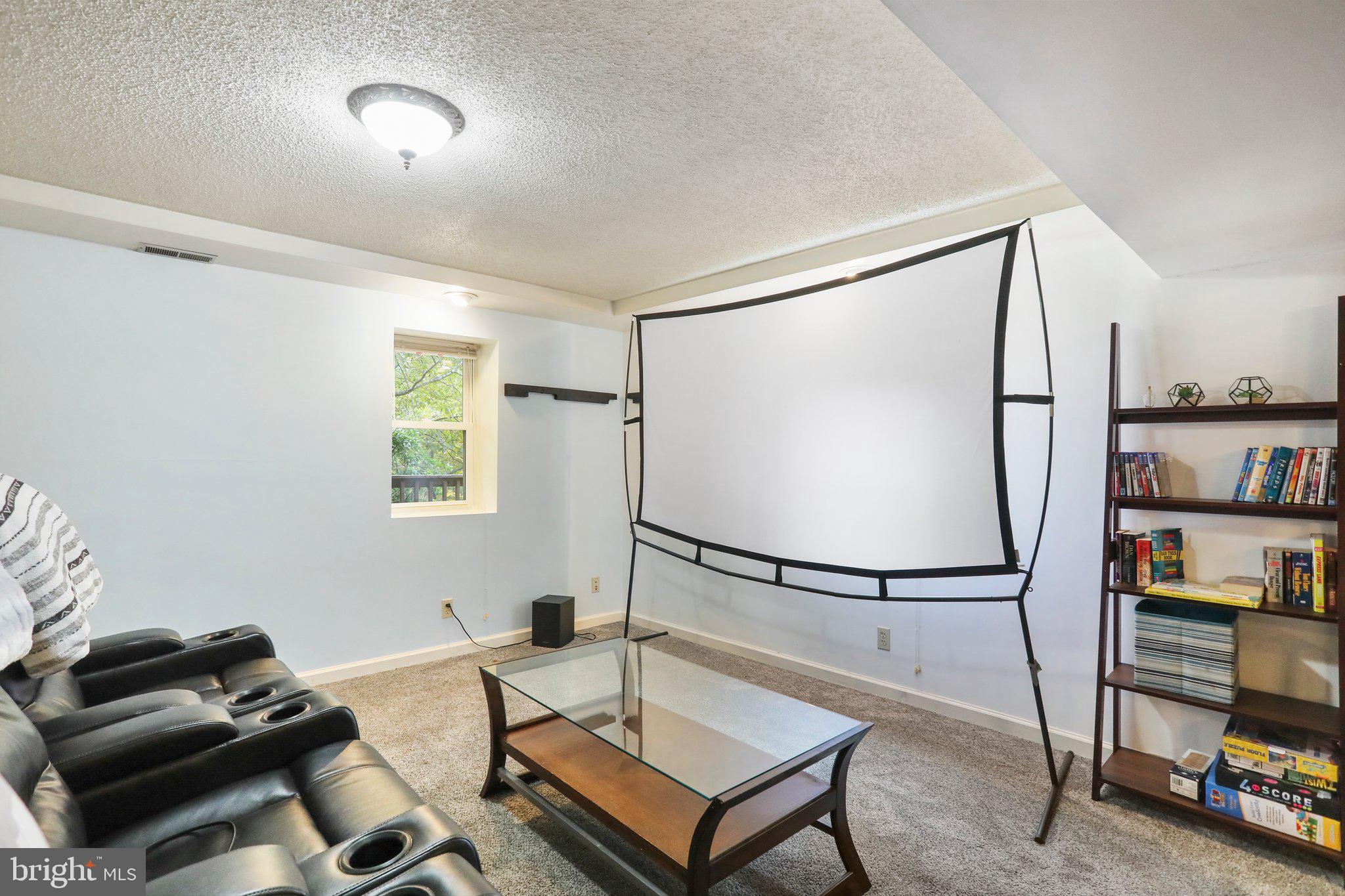 CHESTNUT GROVE - Residential