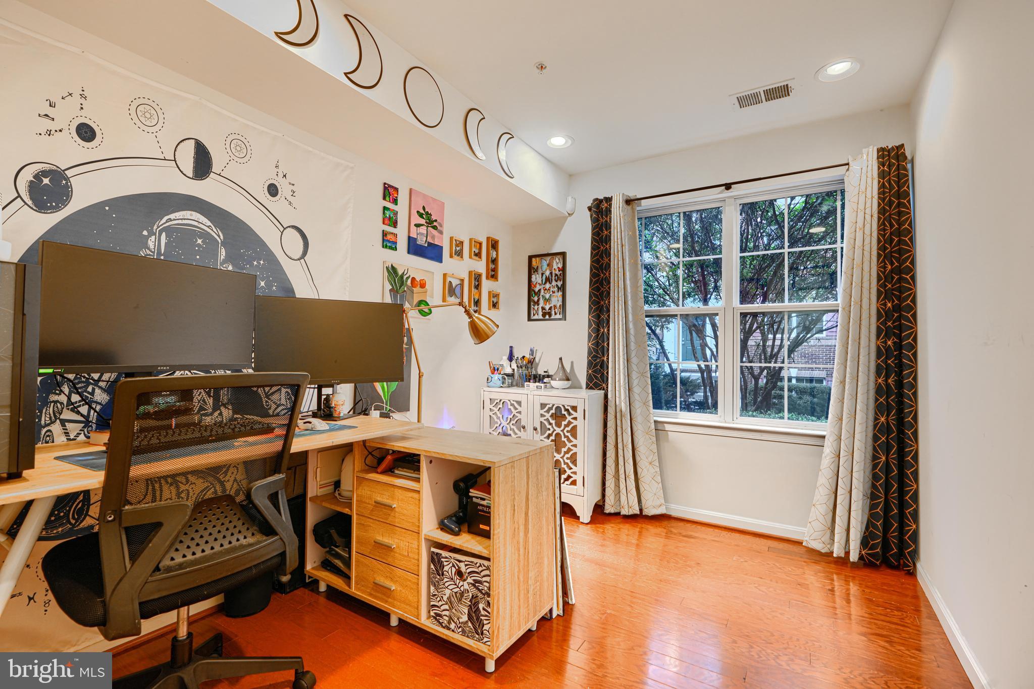 POINTE AT ARUNDEL PRESERVES - Residential