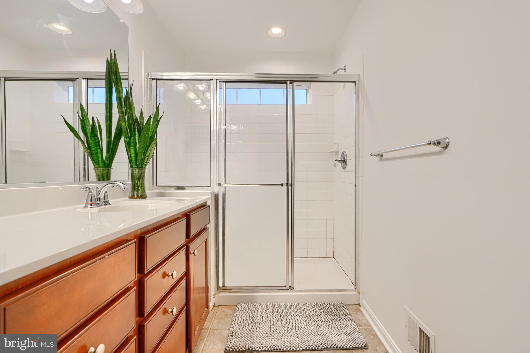 POINTE AT ARUNDEL PRESERVES - Residential