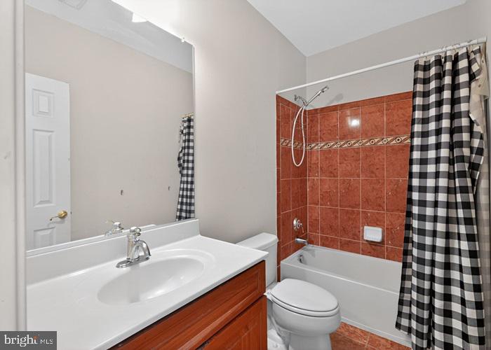 WOODFIELD ESTATES - Residential