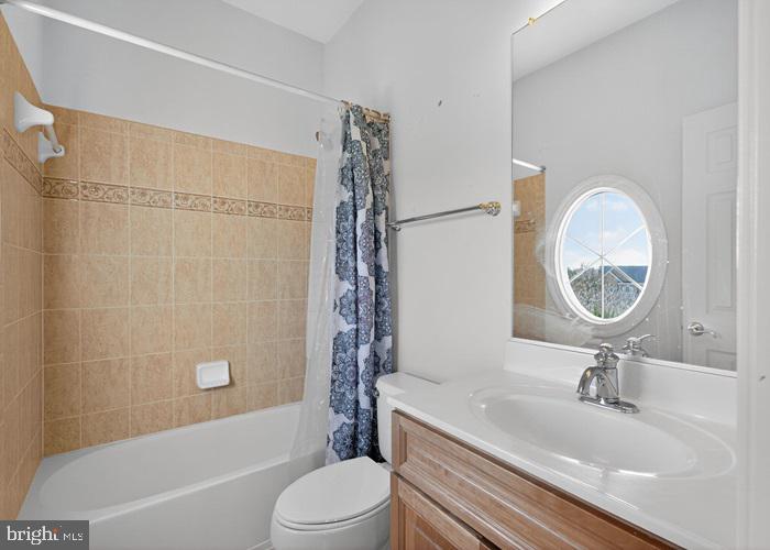 WOODFIELD ESTATES - Residential