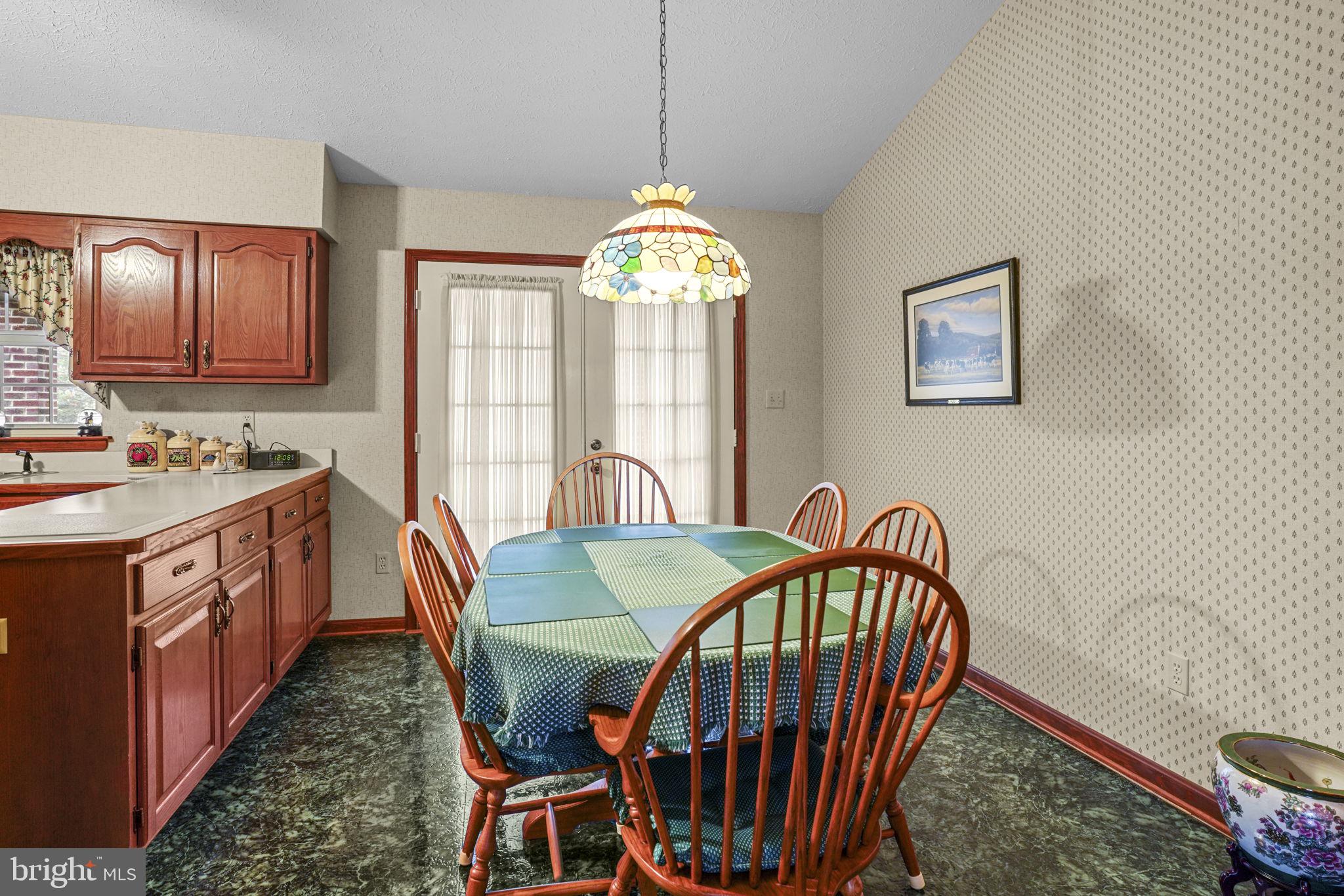 PANQUIA OAKS - Residential